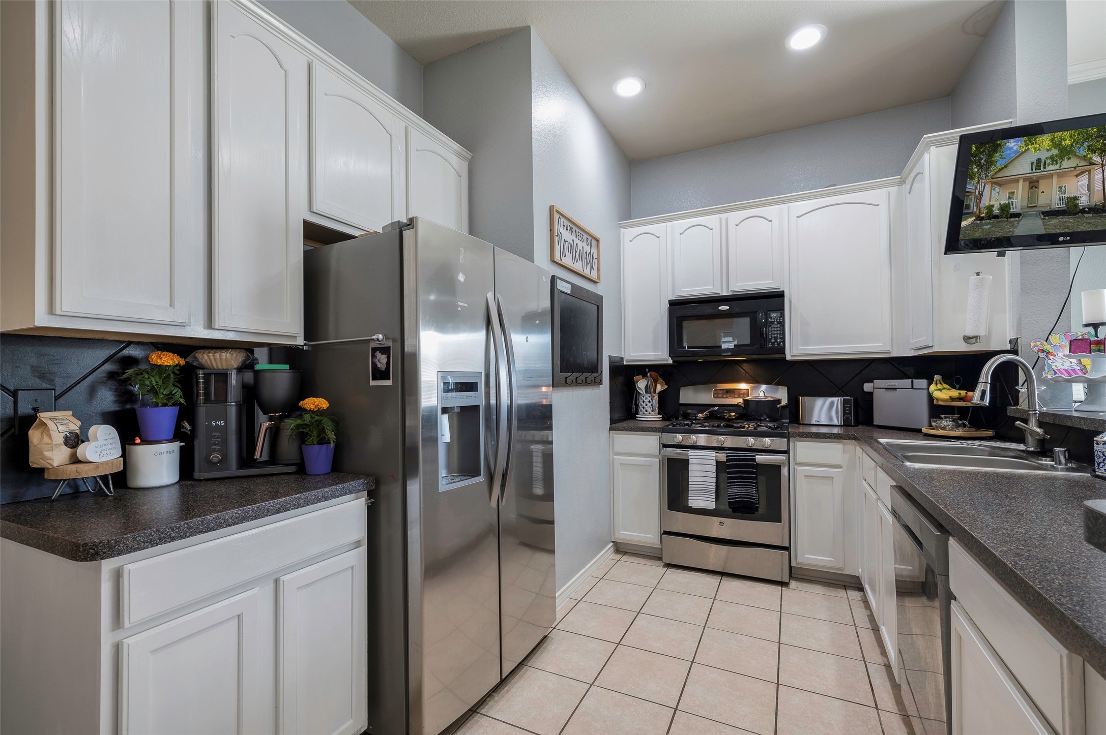 1204 Hayden Lane, Savannah, TX, 76227