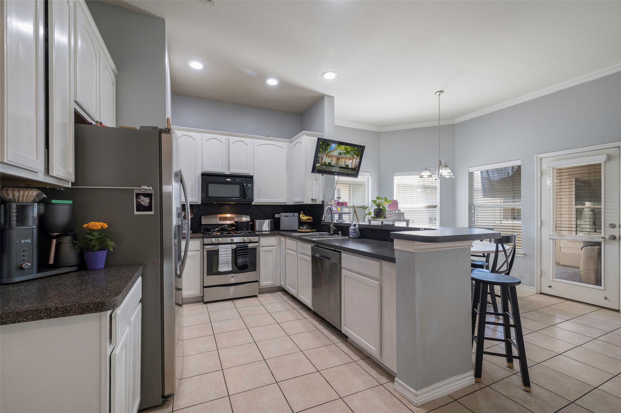 1204 Hayden Lane, Savannah, TX, 76227