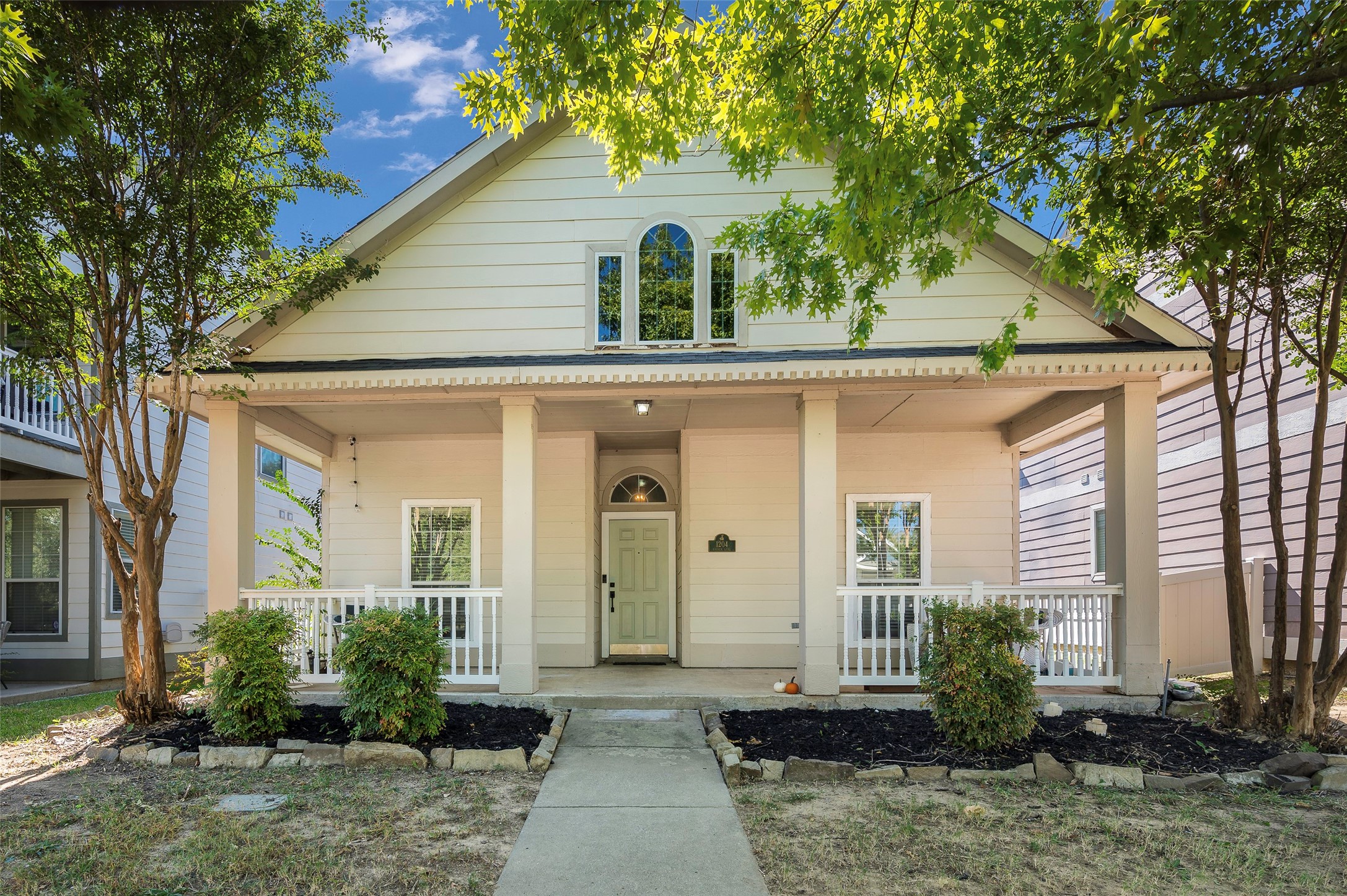 1204 Hayden Lane, Savannah, TX, 76227