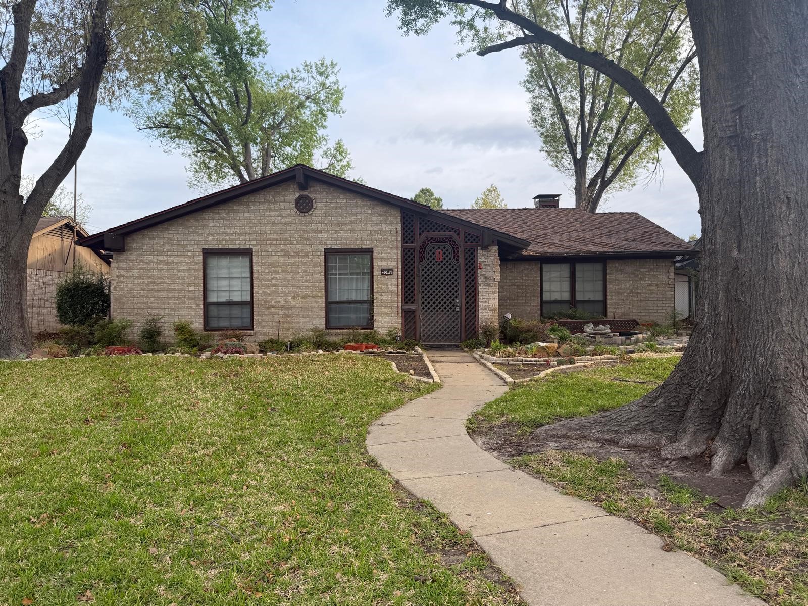 Property photo 01 of 2309 RICHWOOD Drive, Garland, TX 75044 | MLS #21186168