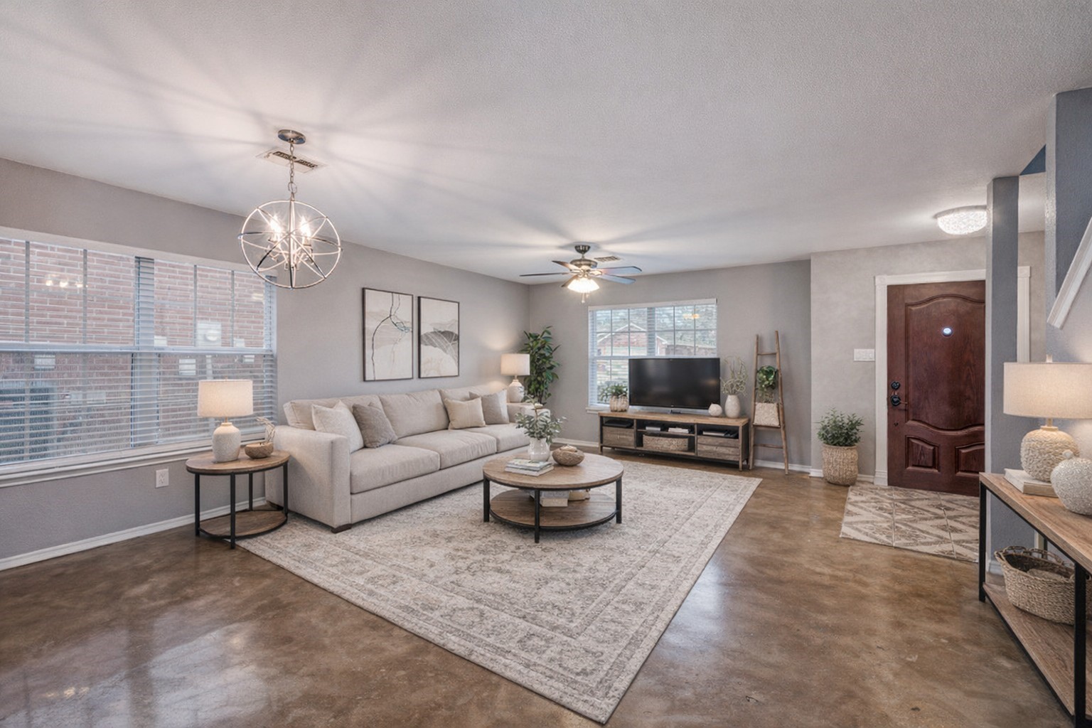 Property photo 03 of 7705 Tin Cup Drive, Arlington, TX 76001 | MLS #21186533