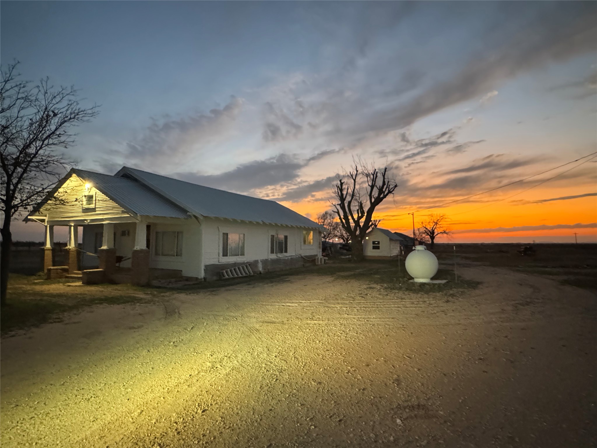8108 FM2111, Winters, TX, 79567