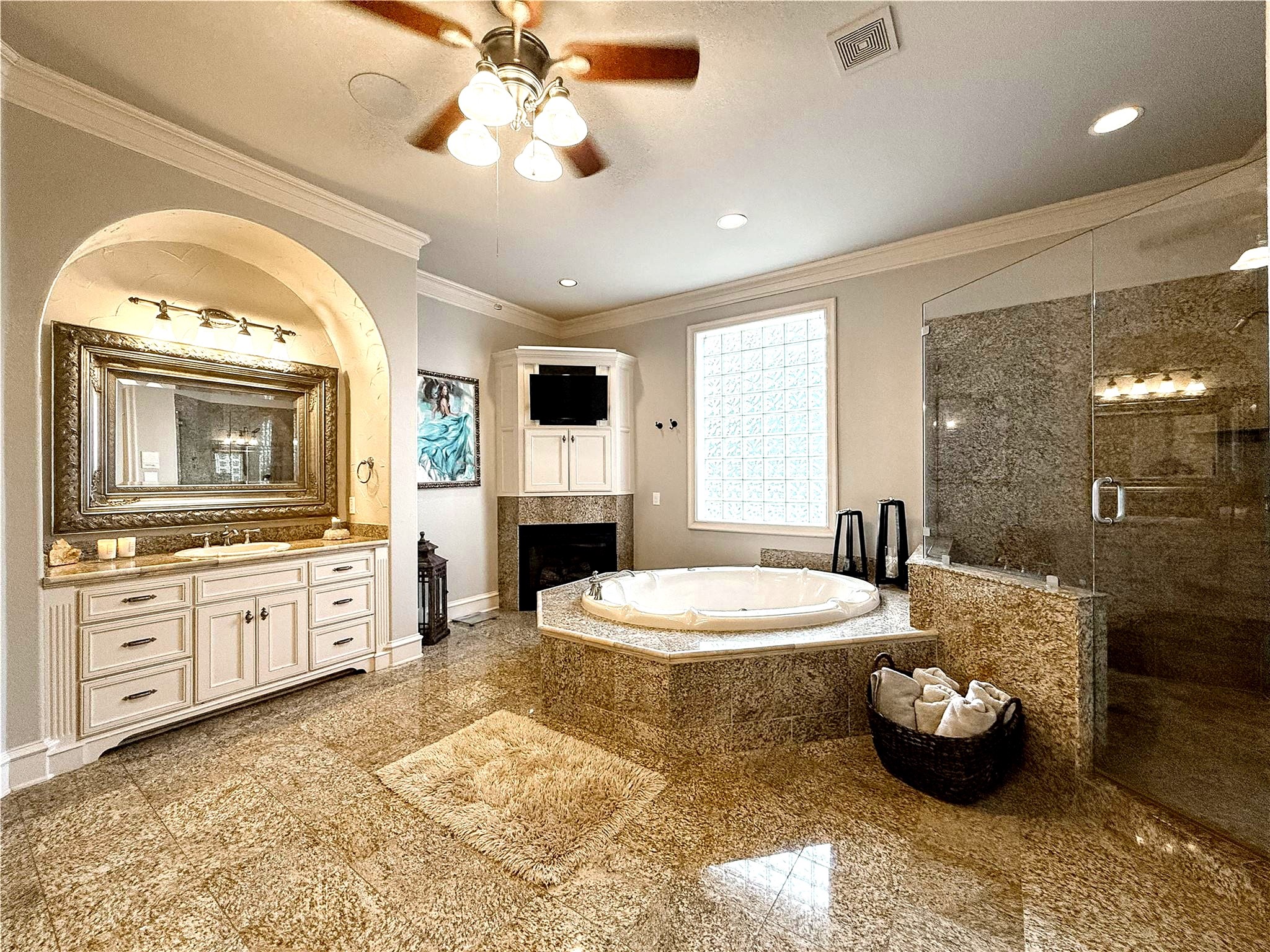 1919 Kings Pass, Heath, TX, 75032