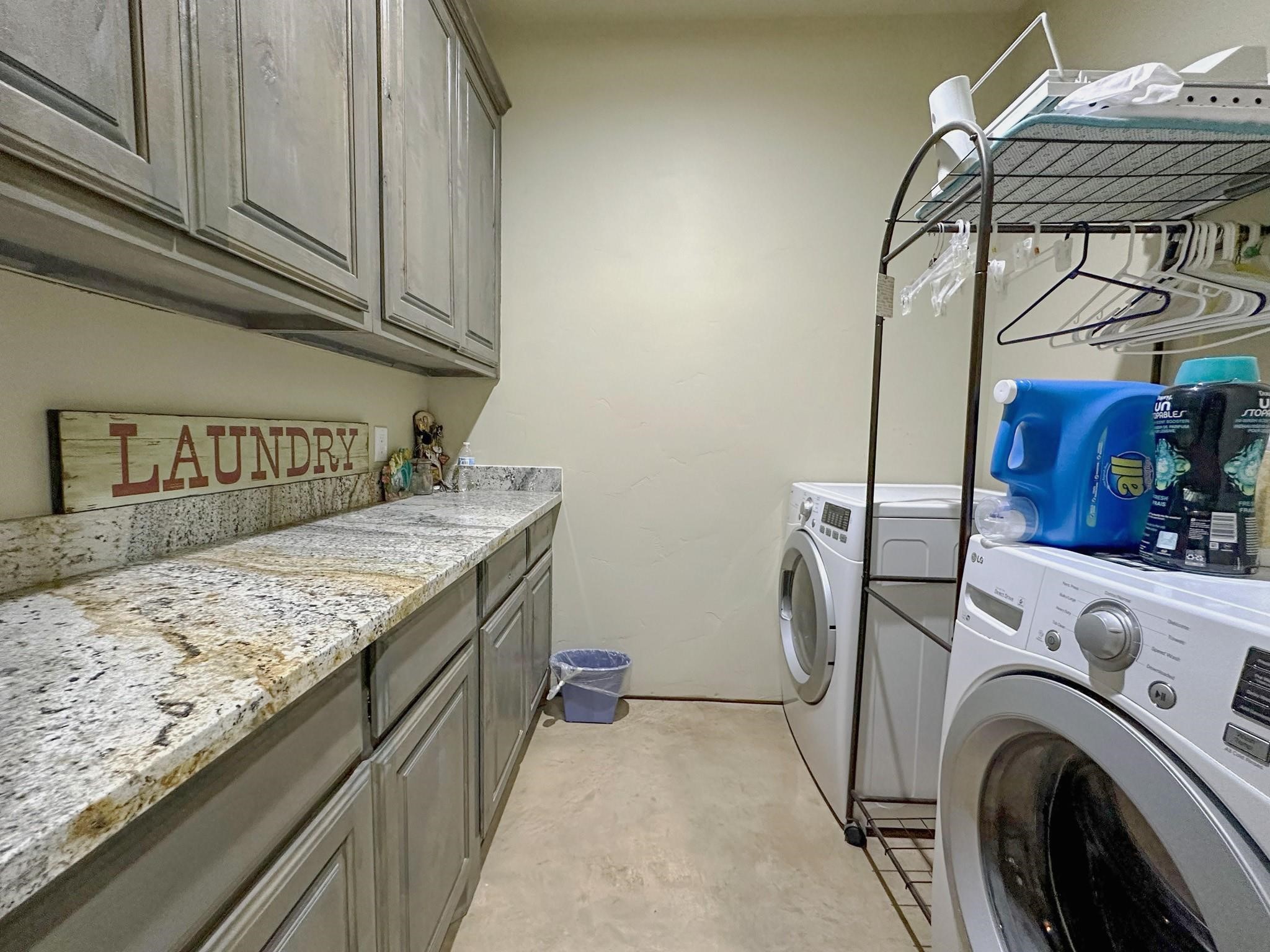 1990 Jim Harry Loop, Sunset, TX, 76270