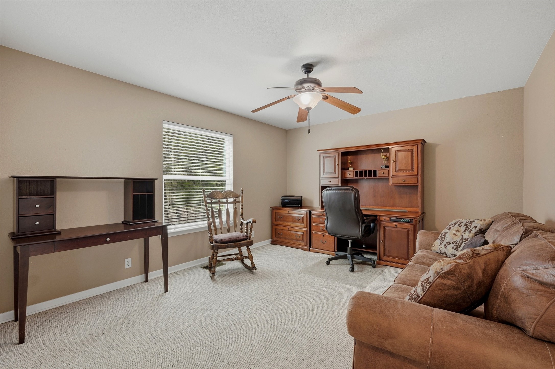 102 Hacienda Drive, Pottsboro, TX, 75076