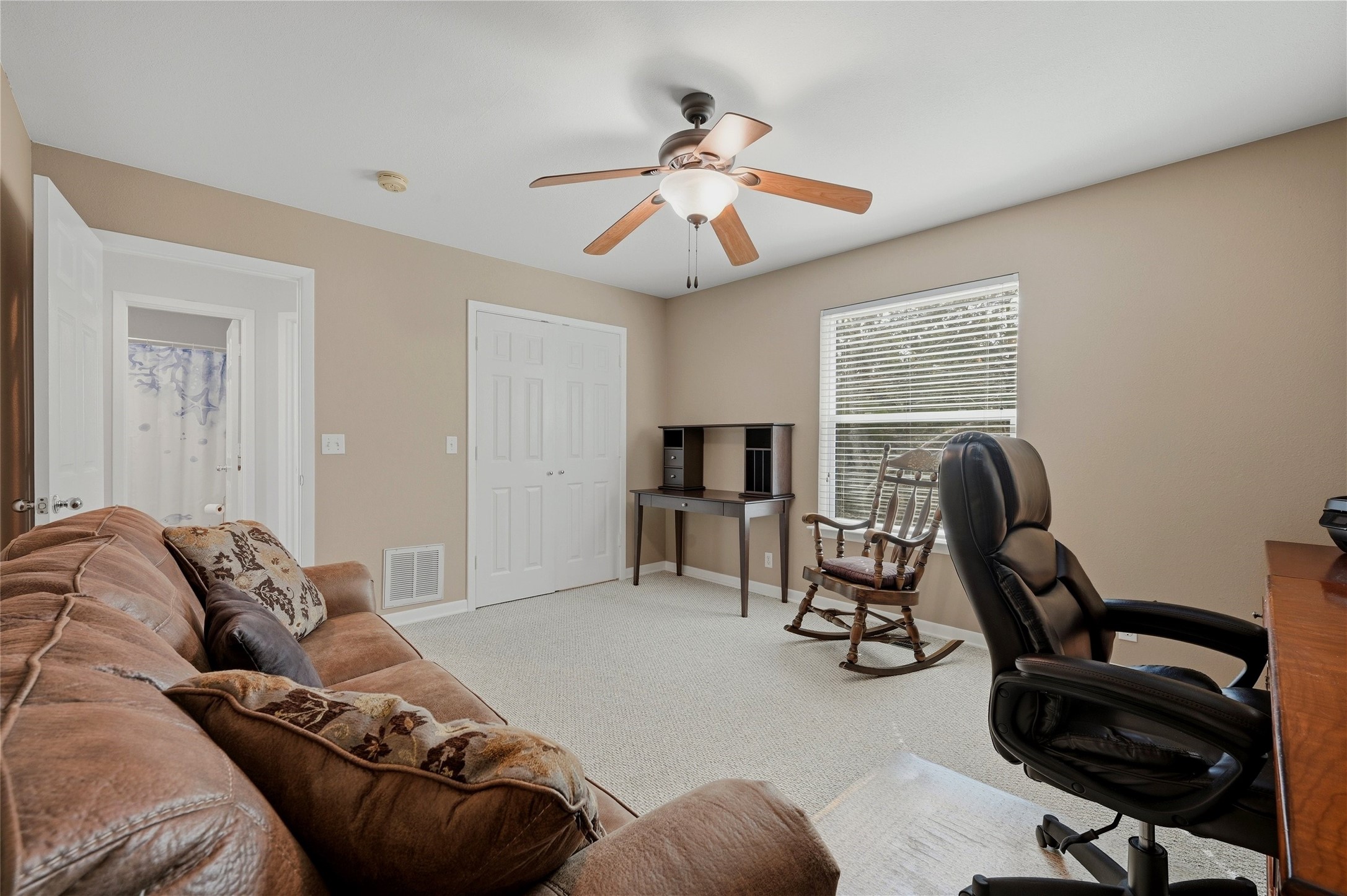 102 Hacienda Drive, Pottsboro, TX, 75076