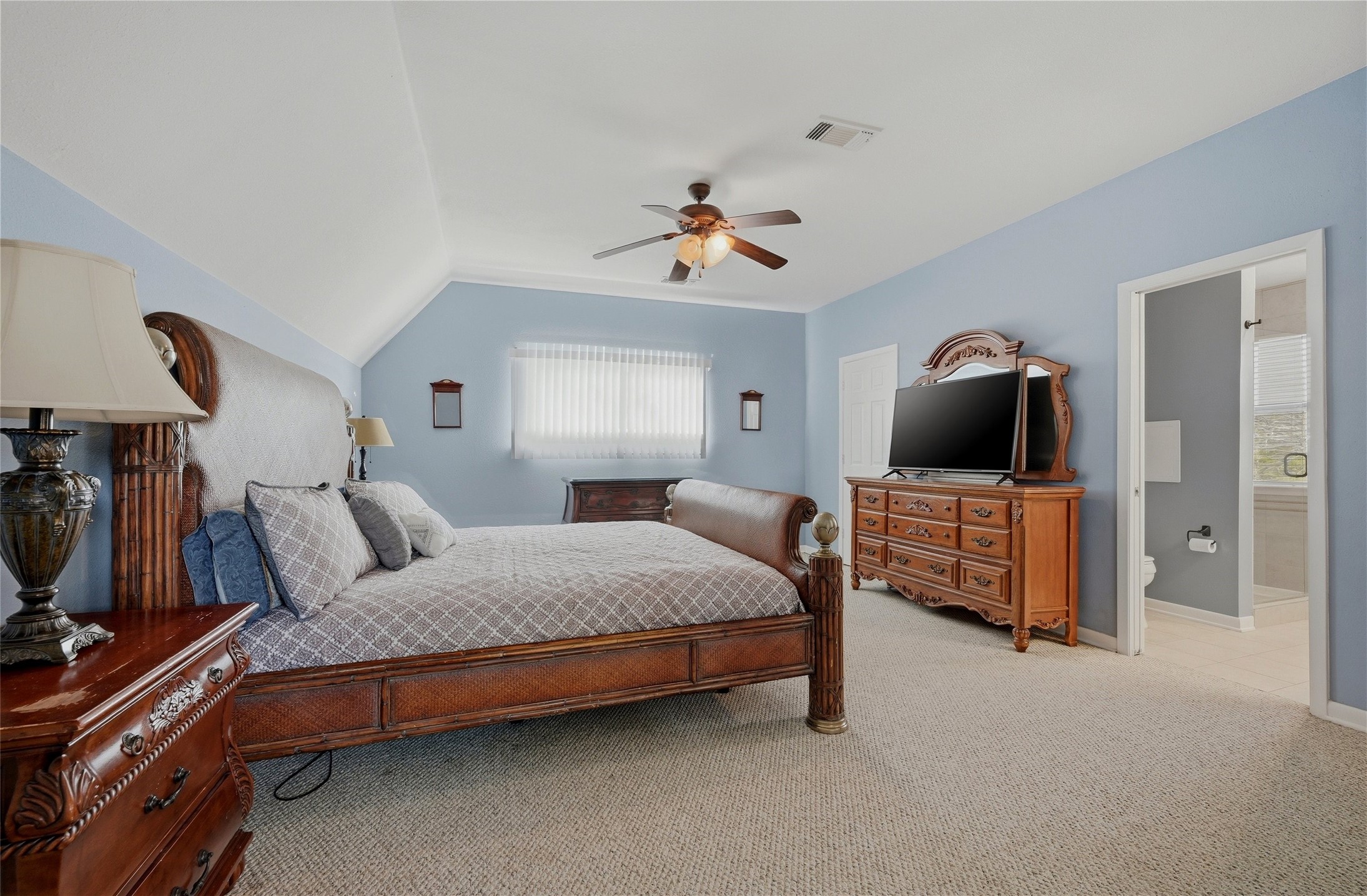 102 Hacienda Drive, Pottsboro, TX, 75076