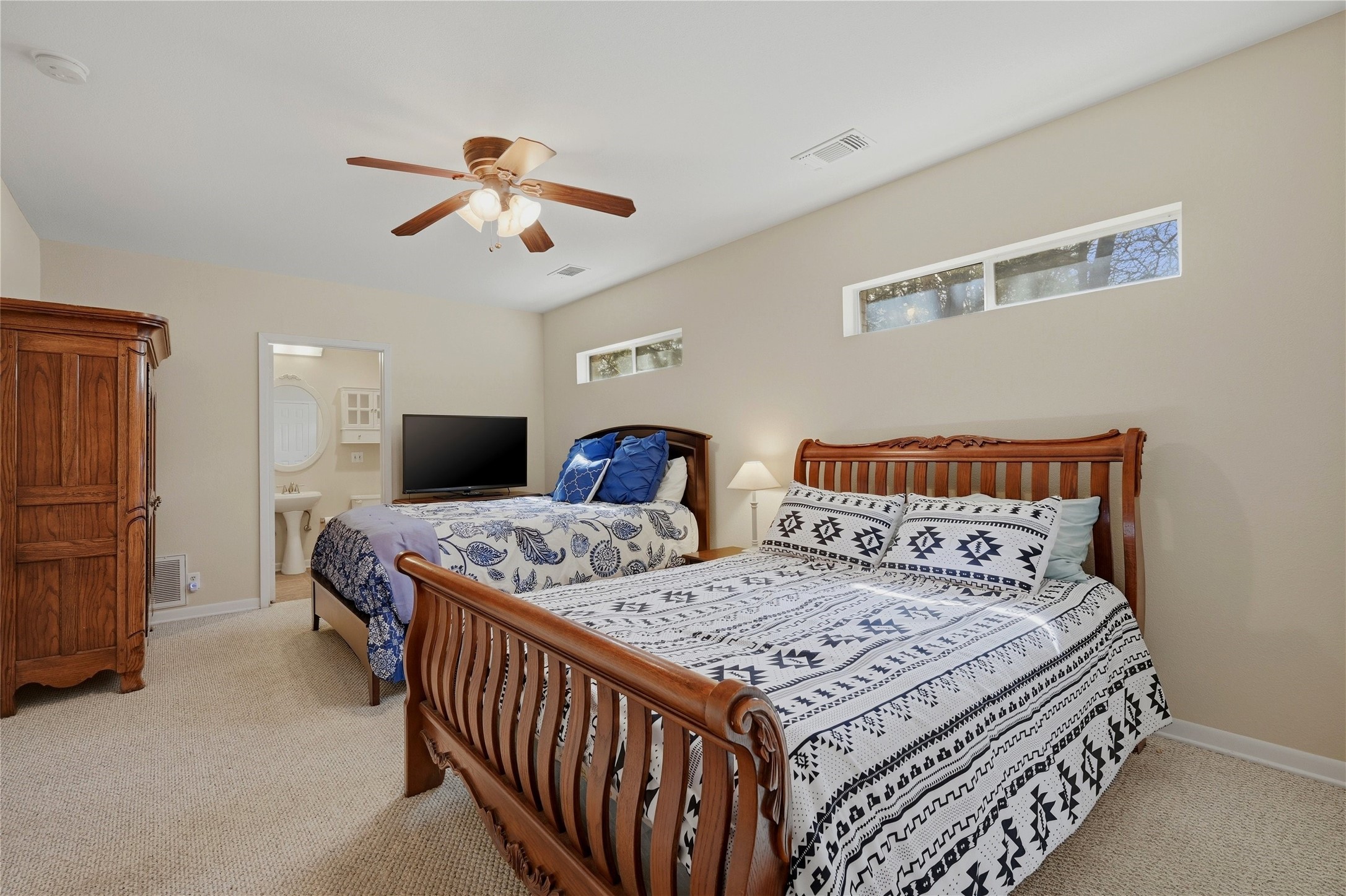 102 Hacienda Drive, Pottsboro, TX, 75076