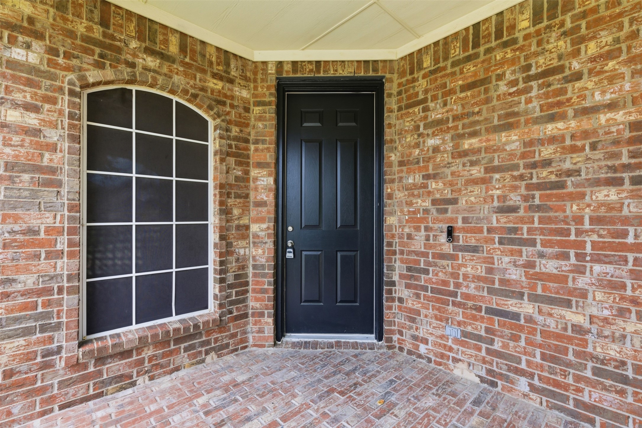 Property photo 04 of 4524 Oakgrove Lane, Sachse, TX 75048 | MLS #21187917