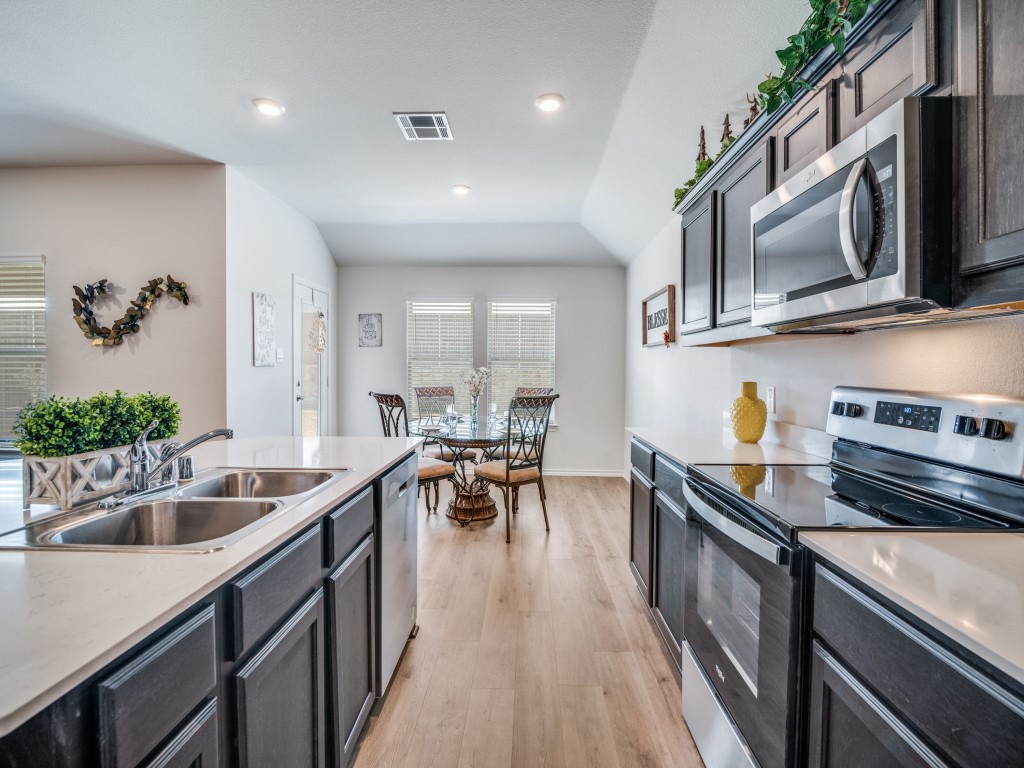806 Martingale Drive, Nevada, TX, 75173