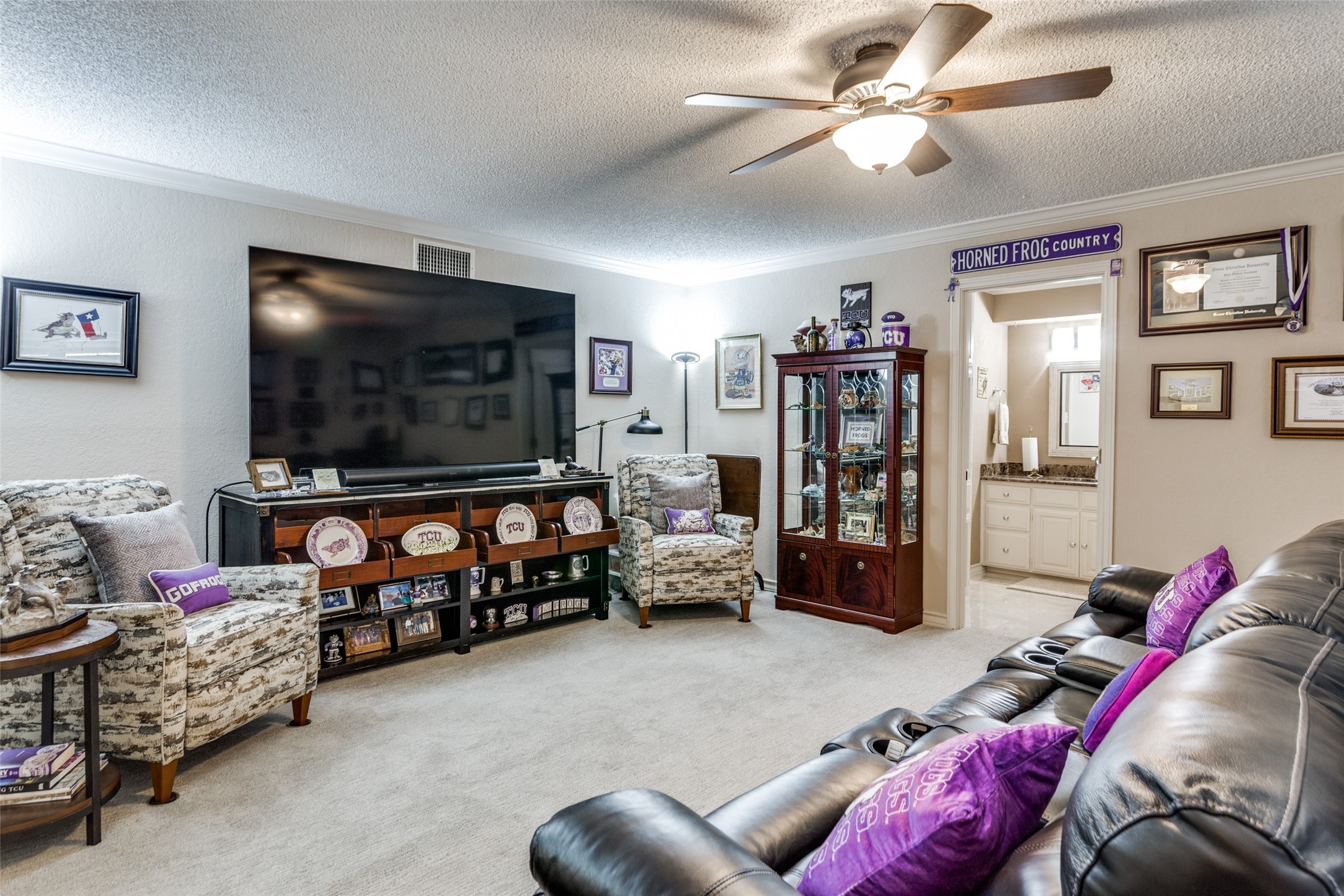 4225 Brook Tree Drive, Fort Worth, TX, 76109