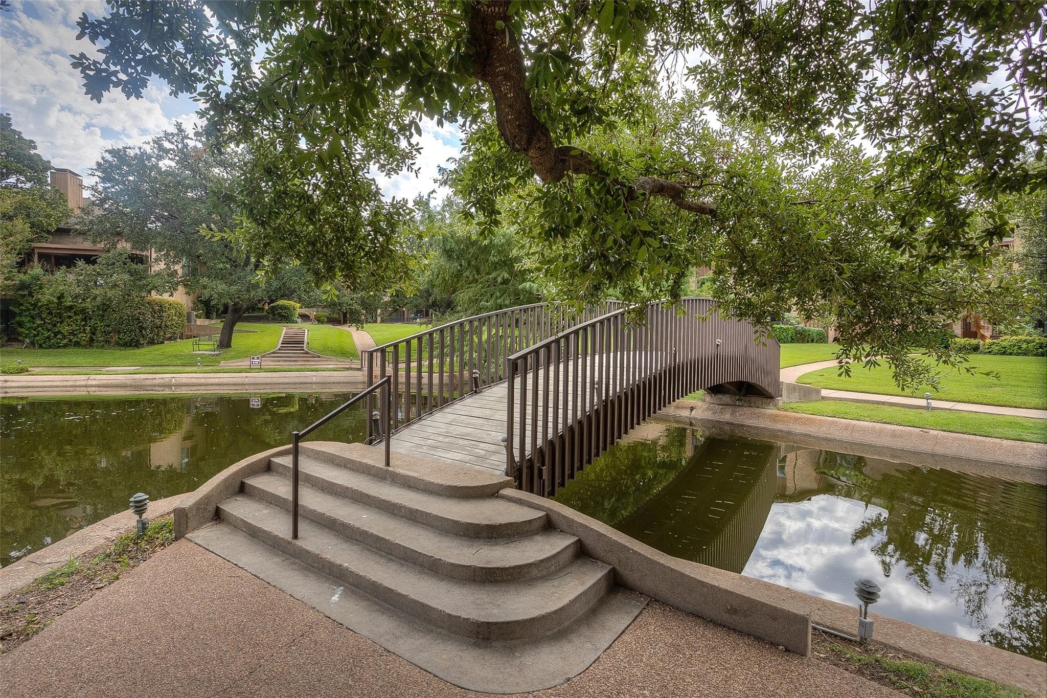 4225 Brook Tree Drive, Fort Worth, TX, 76109