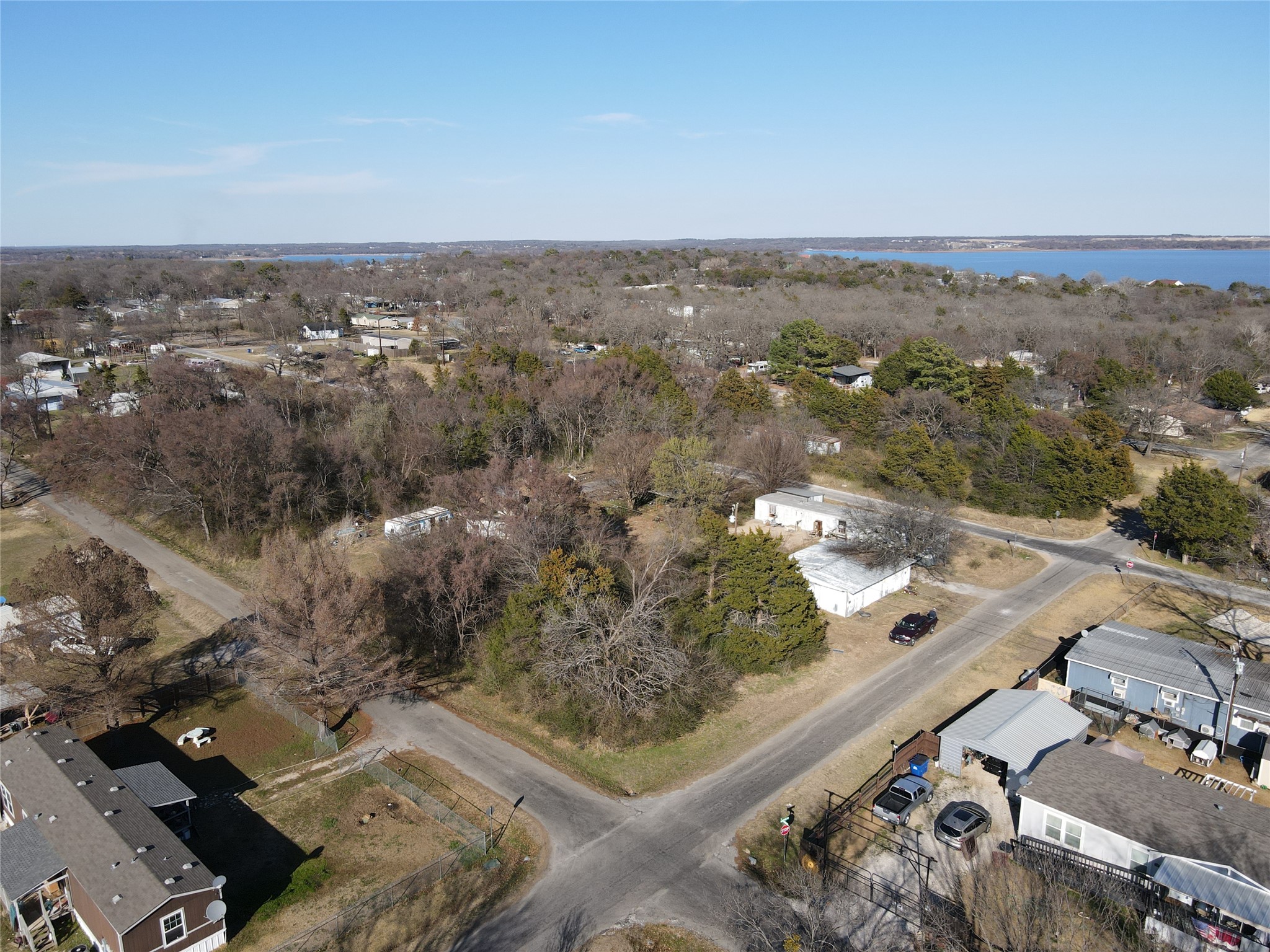Property photo 04 of Lots 536 & 537 Choctaw Drive, Gordonville, TX 76245 | MLS #21188525