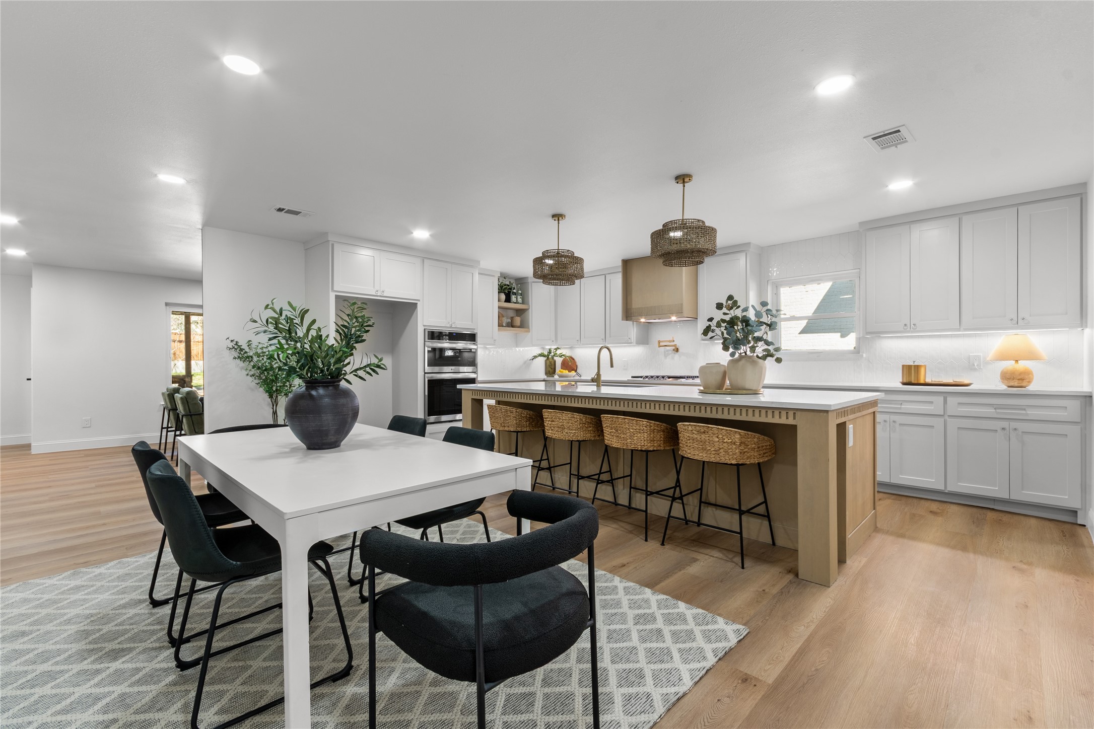 9016 Westbriar Drive, Dallas, TX, 75228