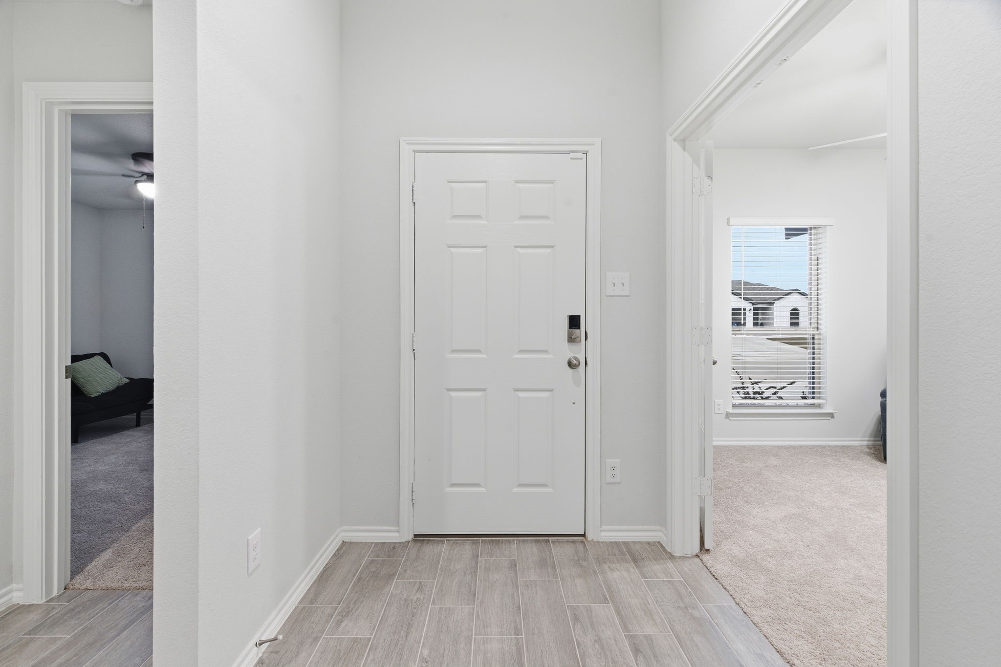 437 Falcon Way, Azle, TX, 76020