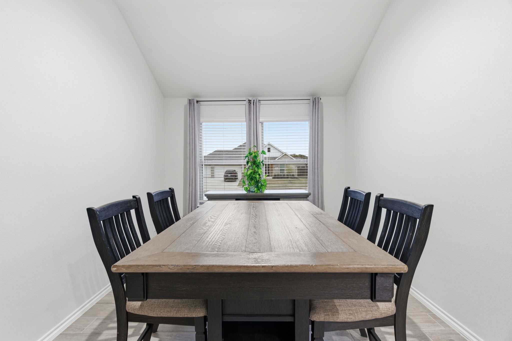 437 Falcon Way, Azle, TX, 76020