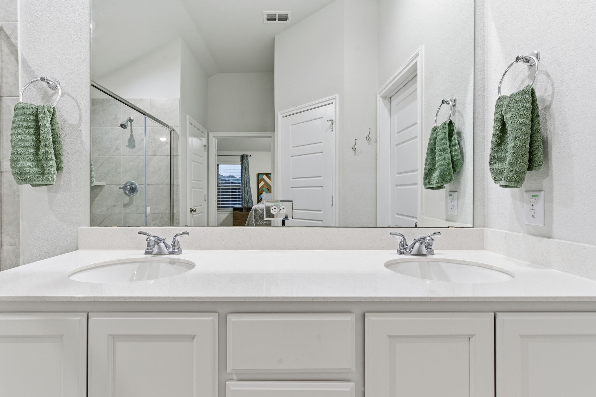 437 Falcon Way, Azle, TX, 76020