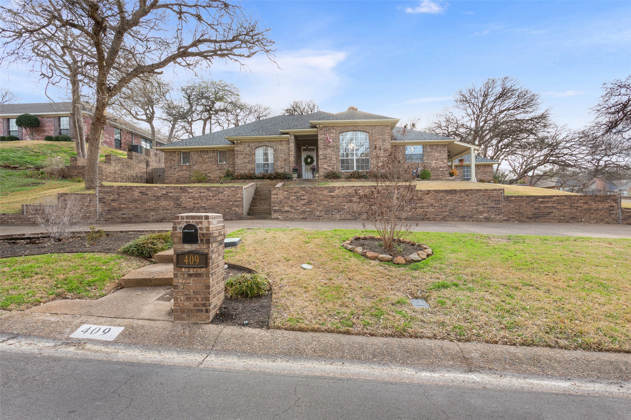 409 Shadow Mountain Drive, Woodway, TX, 76712