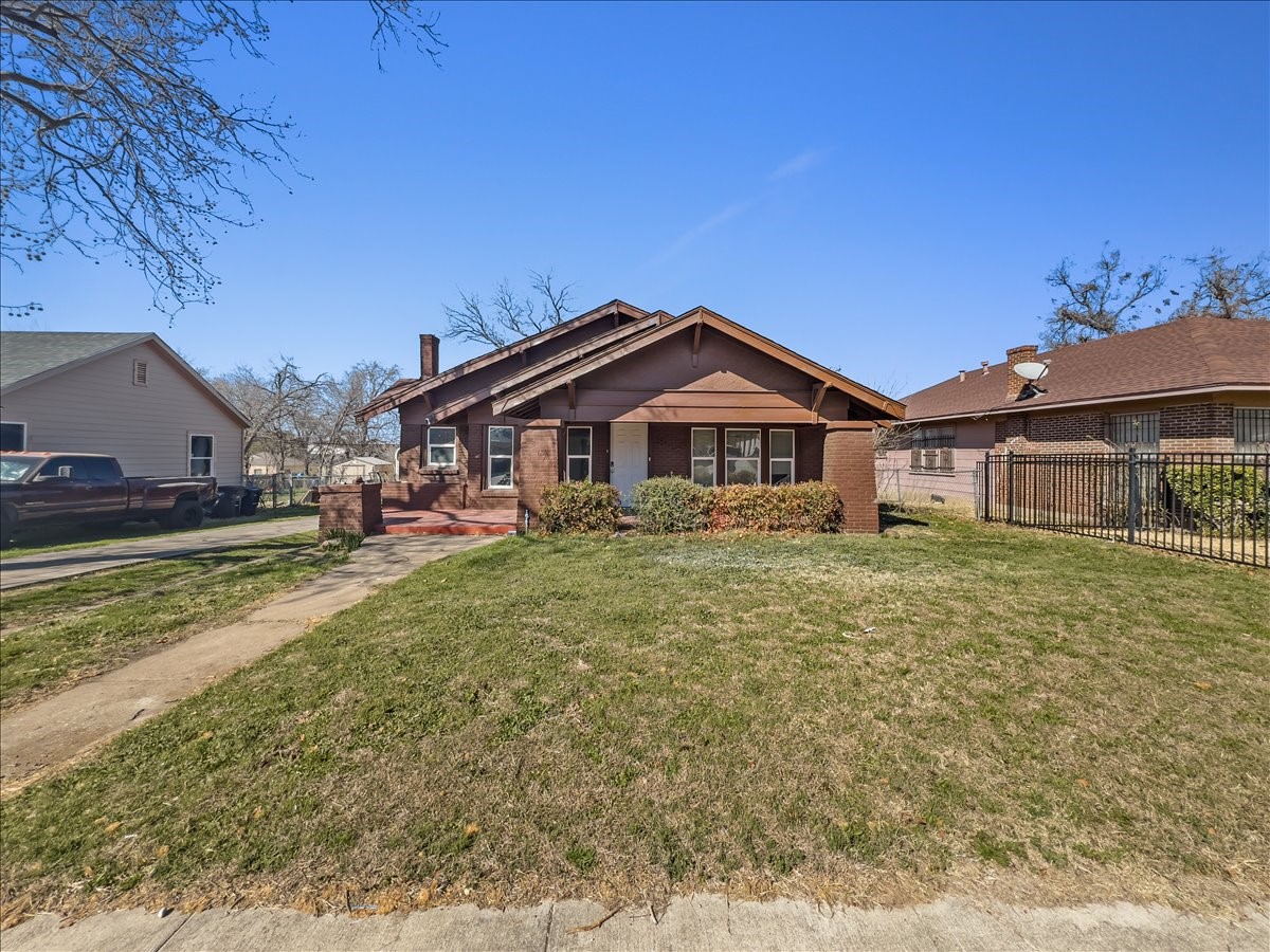 817 Marion Avenue, Fort Worth, TX, 76104