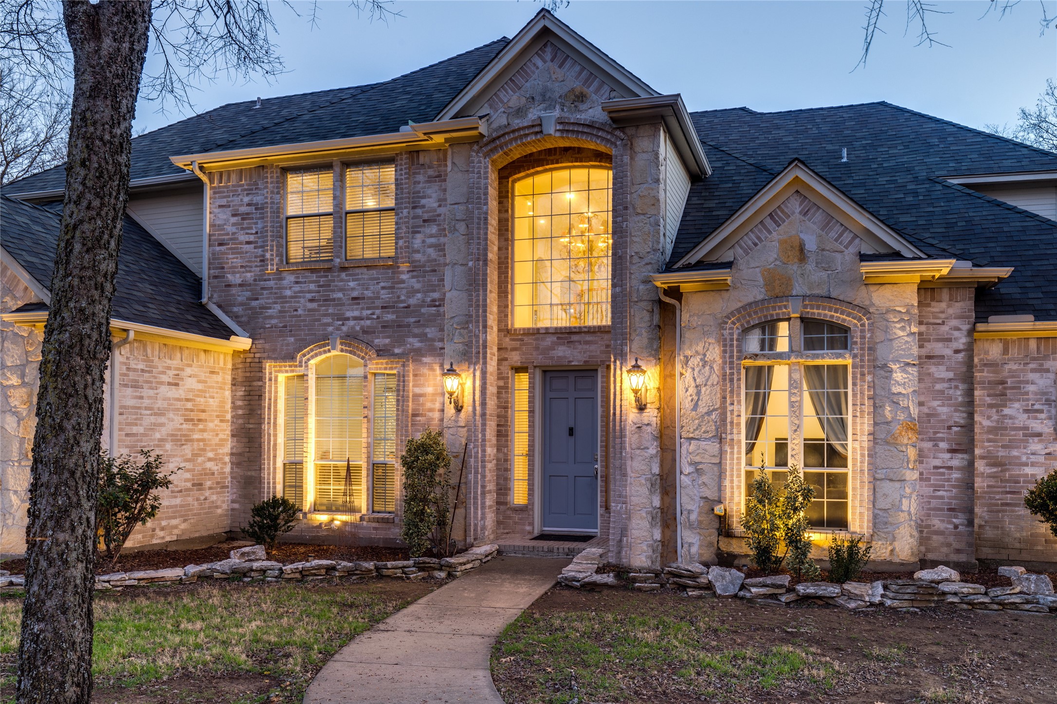 Property photo 02 of 3528 Bay Ridge Little, Elm, TX 75068 | MLS #21190017