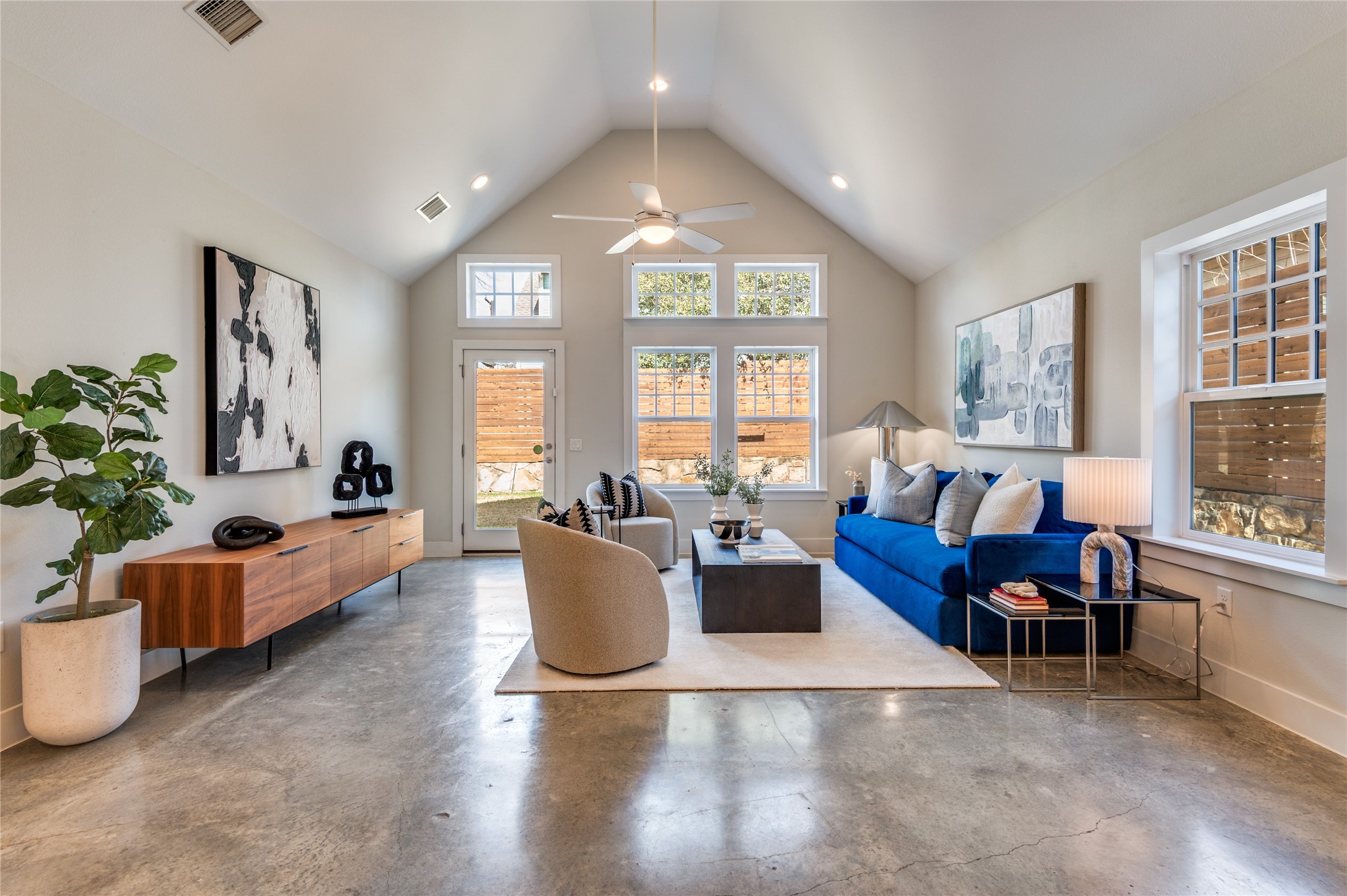661 Bishop Heights Lane, Dallas, TX, 75208