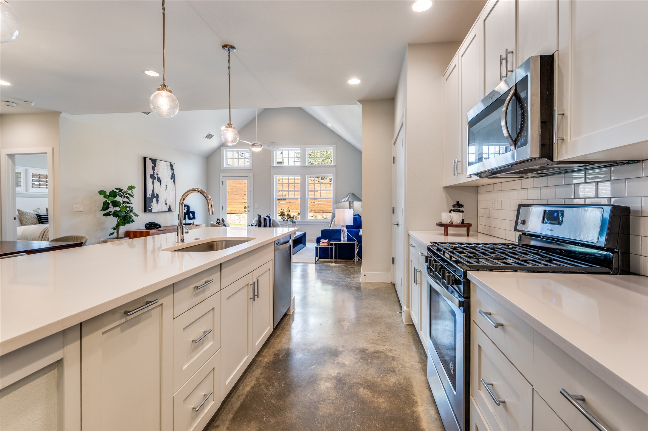 661 Bishop Heights Lane, Dallas, TX, 75208
