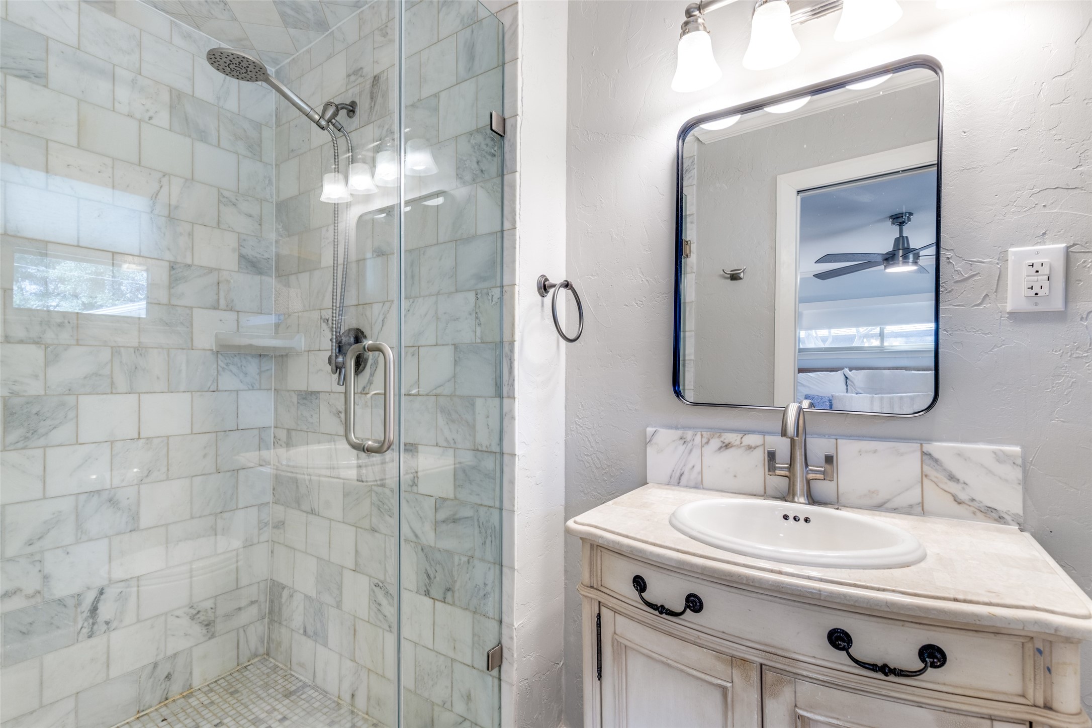 2476 Pinebluff Drive, Dallas, TX, 75228