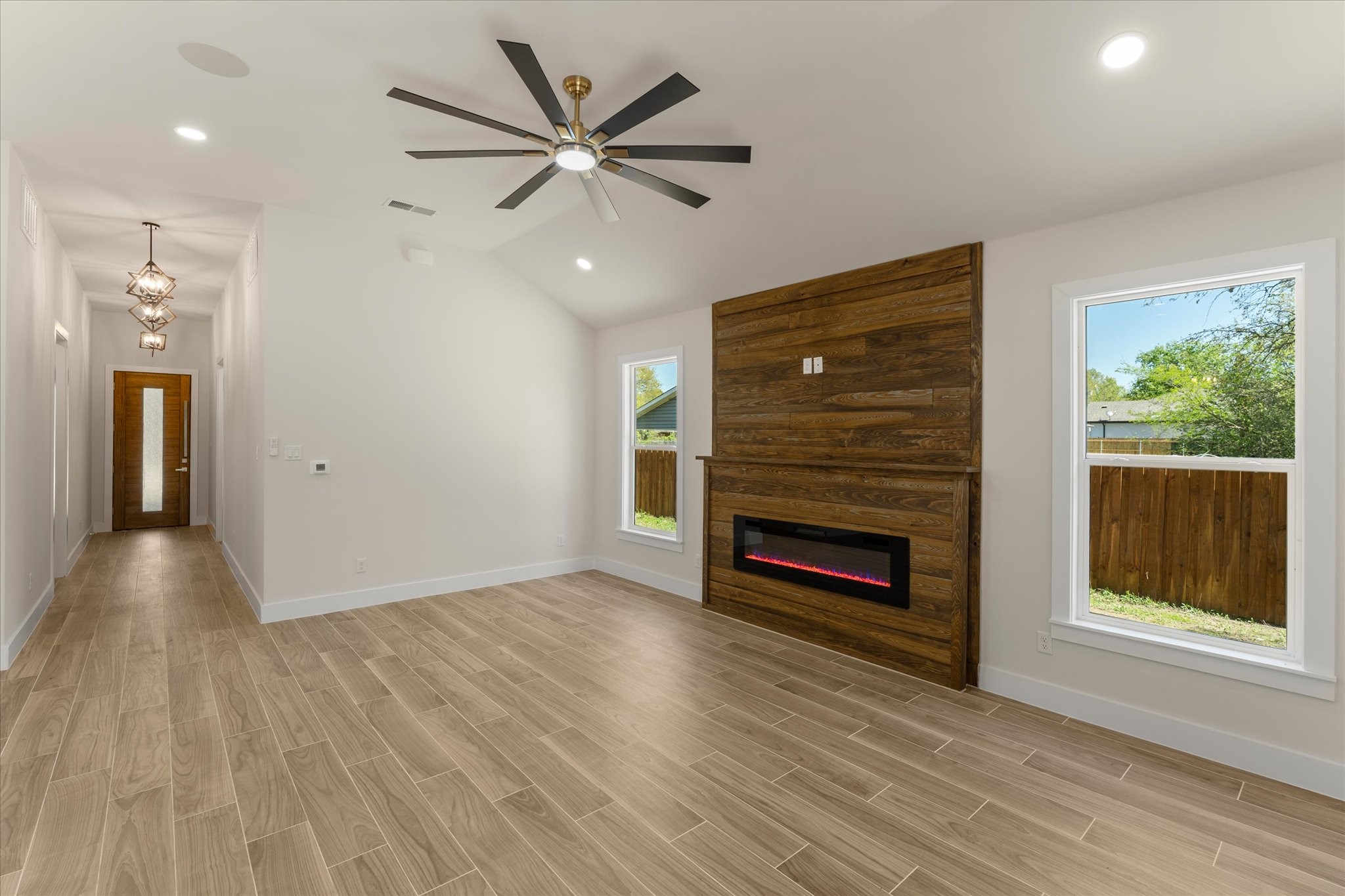 613 Tupuna Drive, Tool, TX, 75143