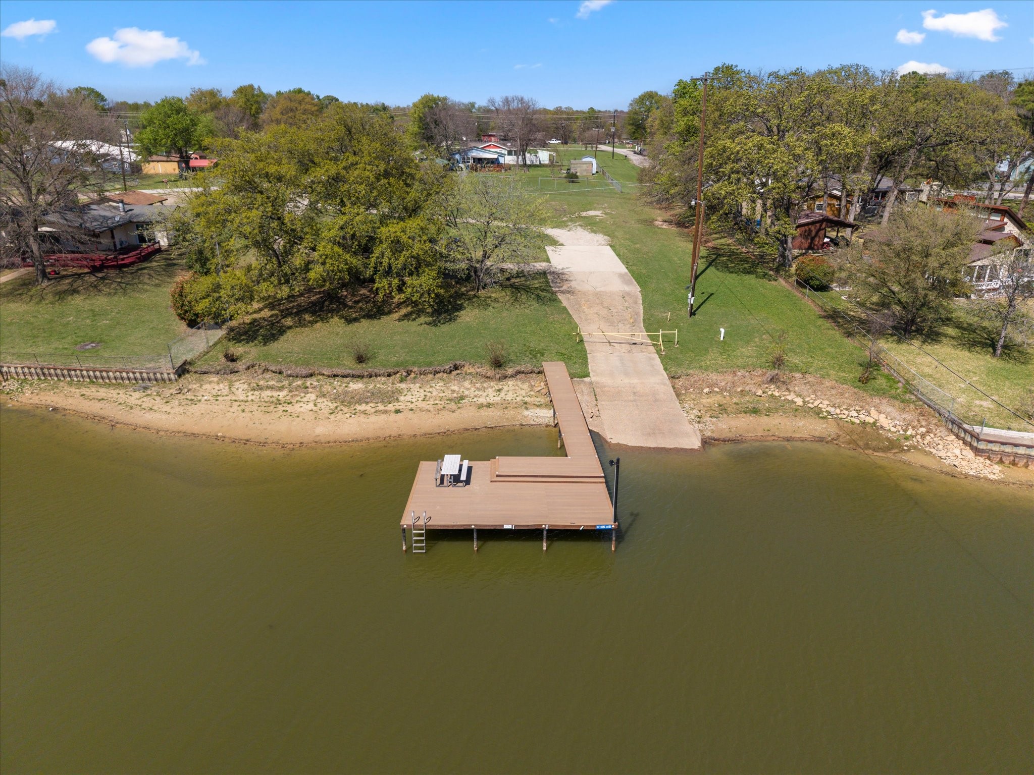 613 Tupuna Drive, Tool, TX, 75143