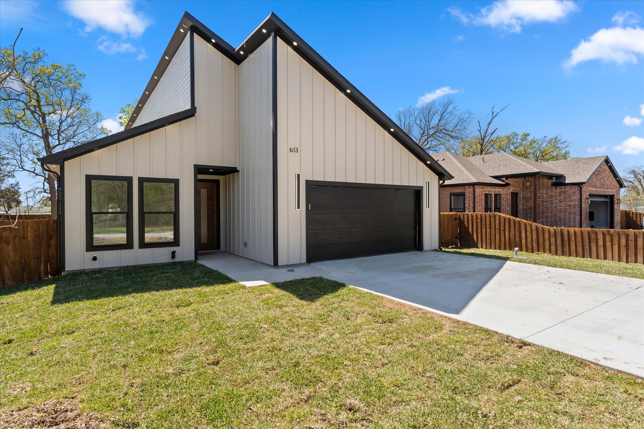 613 Tupuna Drive, Tool, TX, 75143