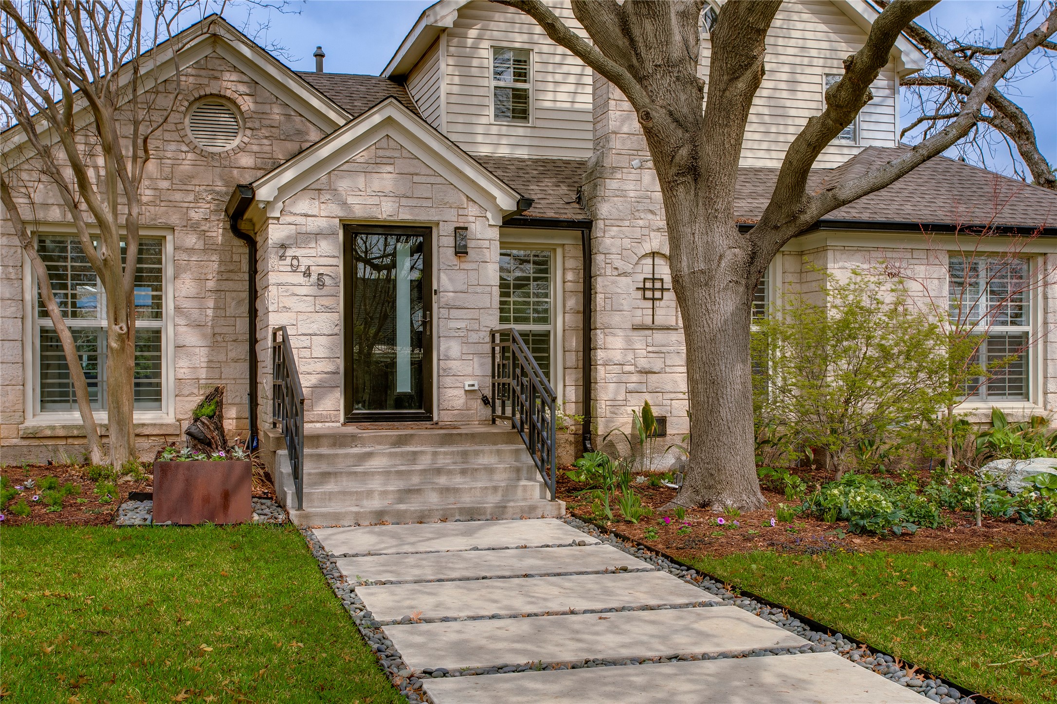 2045 Marydale Drive, Dallas, TX, 75208
