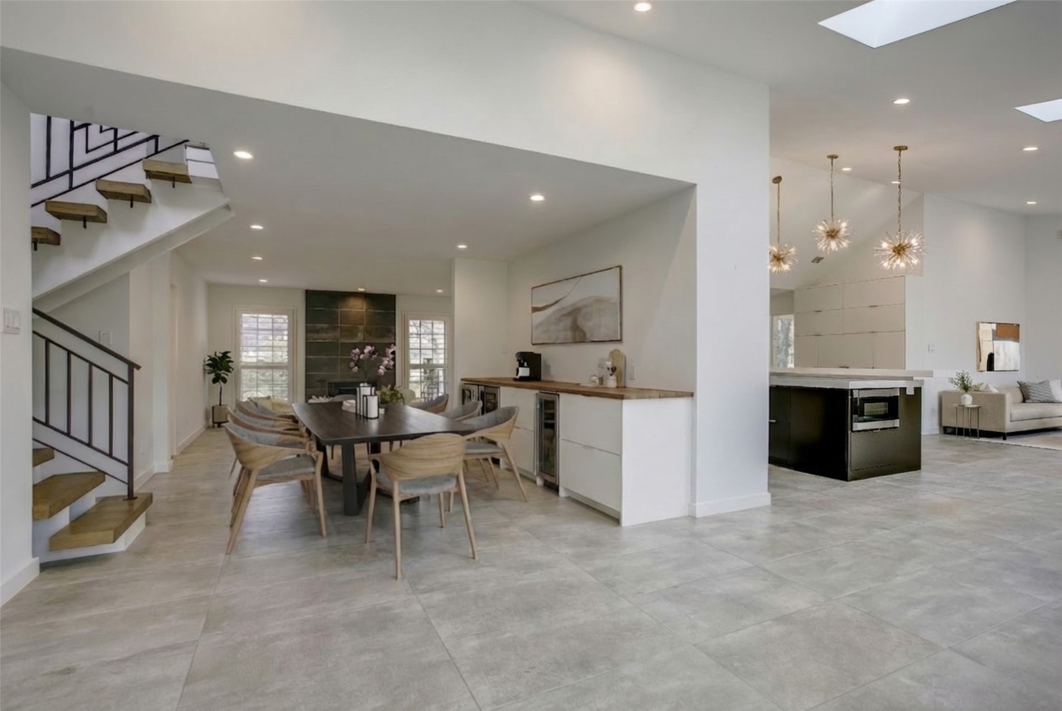 2045 Marydale Drive, Dallas, TX, 75208