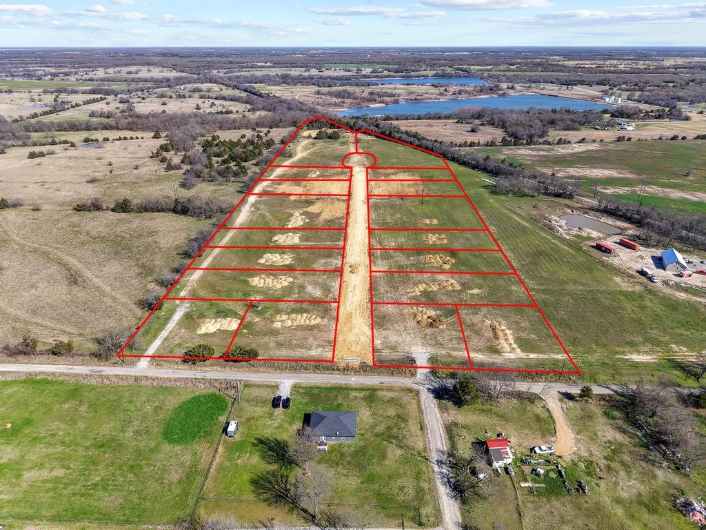 385 Roundtree Circle, Wolfe City, TX, 75496