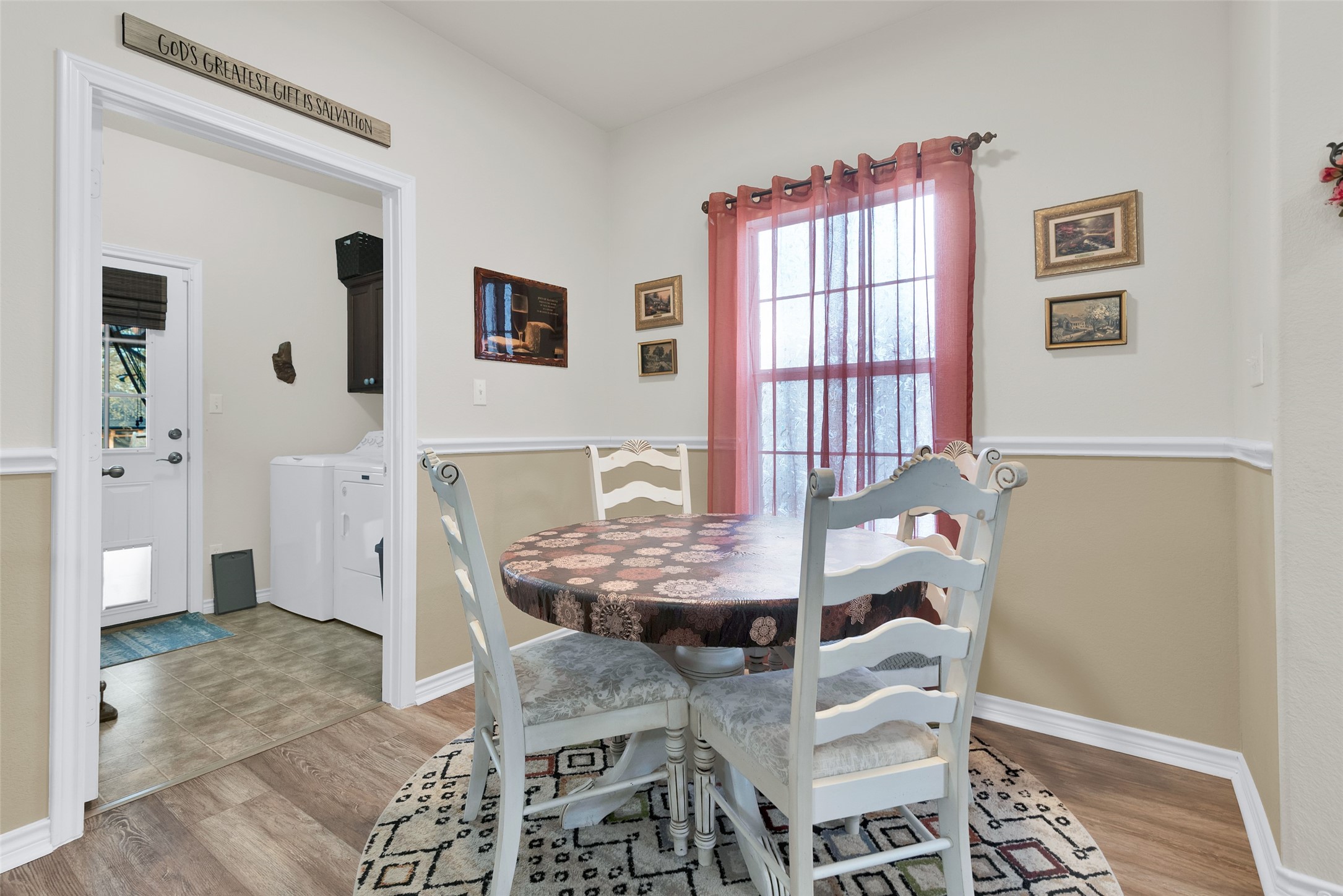 201 E Walker Street, Denison, TX, 75021