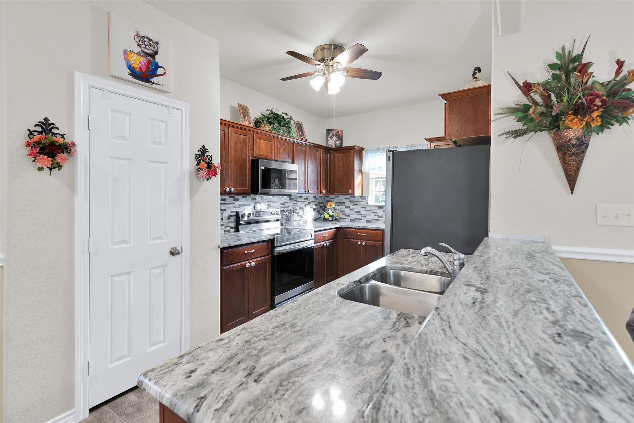 201 E Walker Street, Denison, TX, 75021