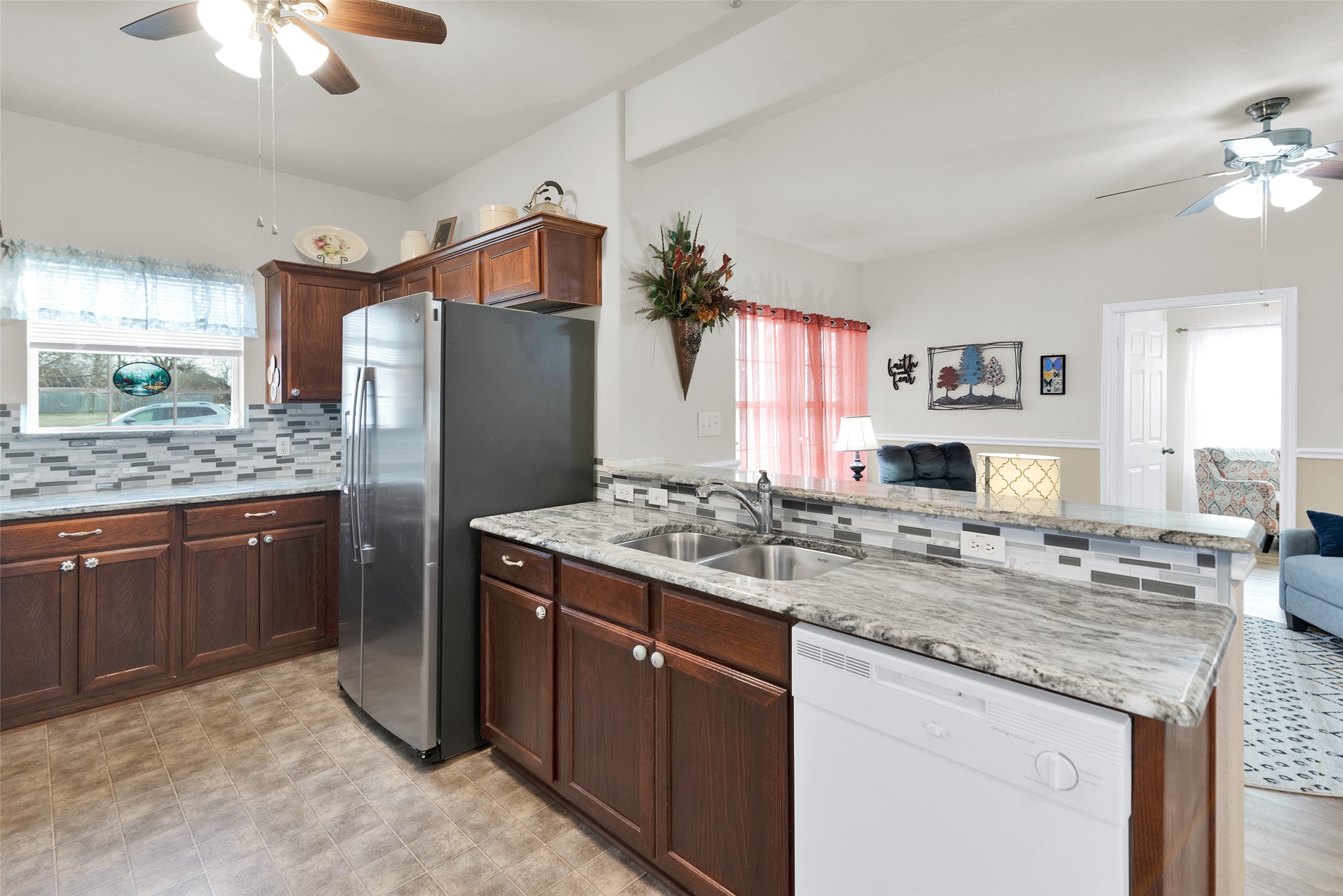 201 E Walker Street, Denison, TX, 75021
