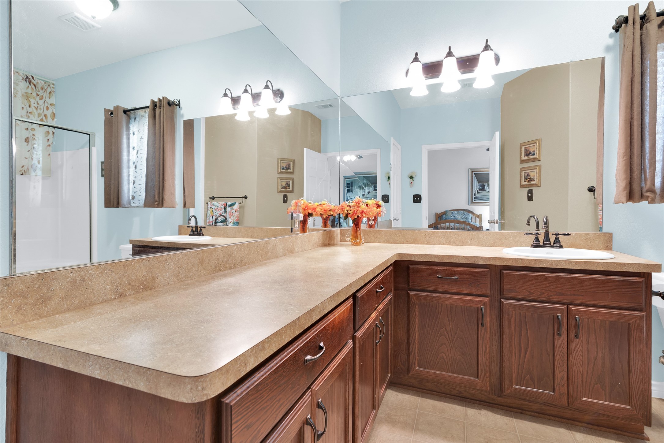 201 E Walker Street, Denison, TX, 75021