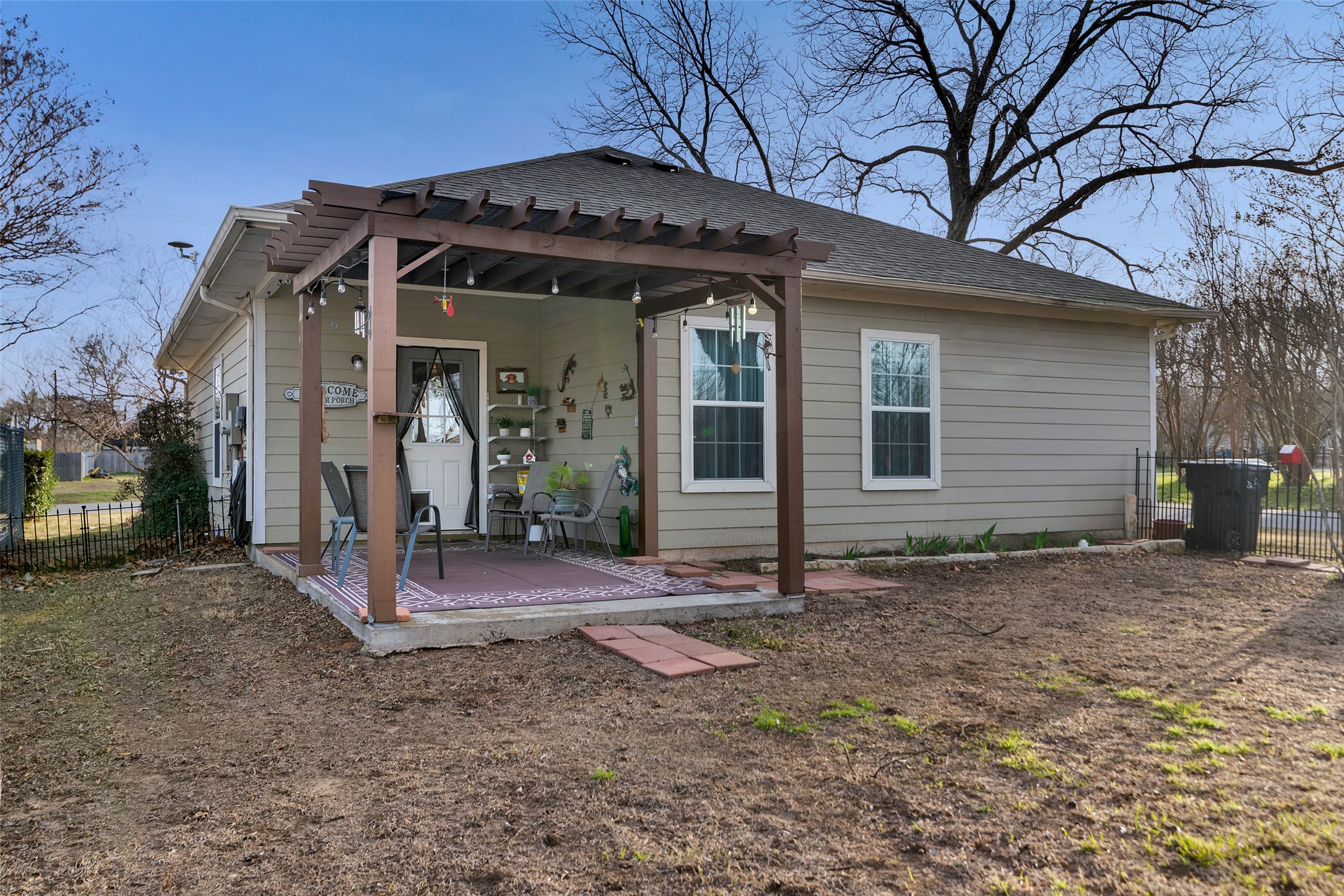 201 E Walker Street, Denison, TX, 75021