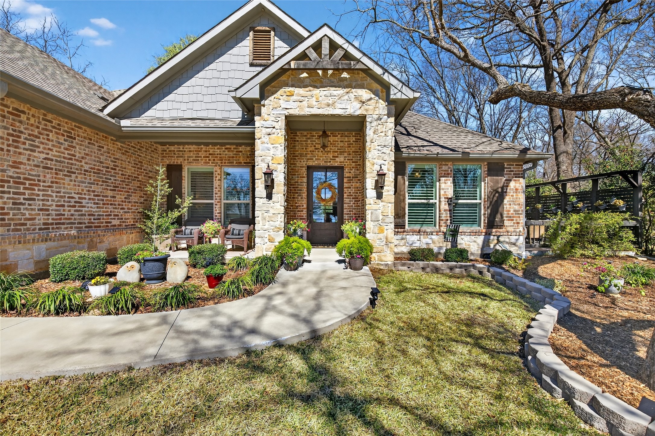 Property photo 01 of 106 Pond Trail, Kemp, TX 75143 | MLS #21191064