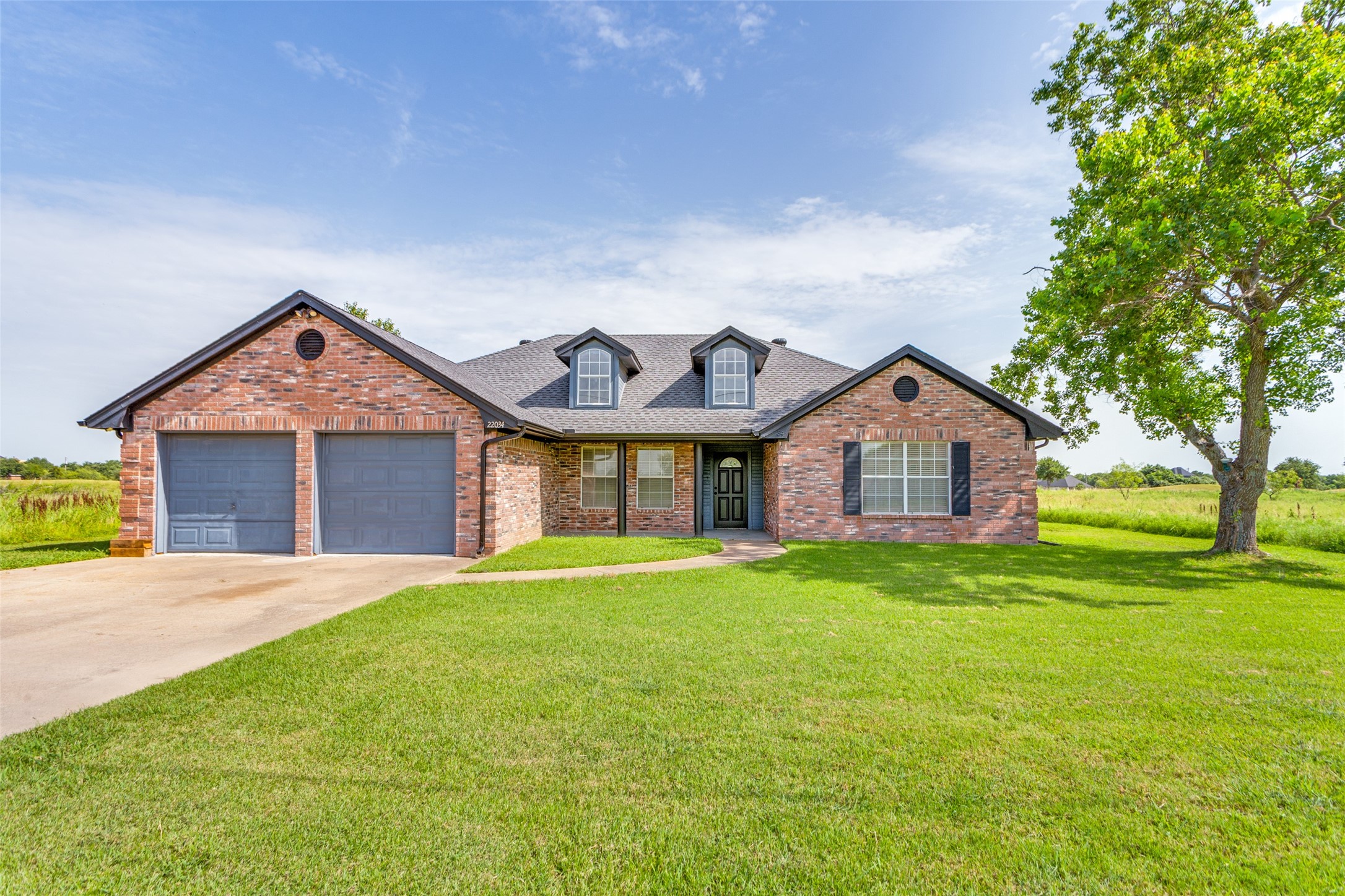 22034 Raintree, Whitney, TX, 76692