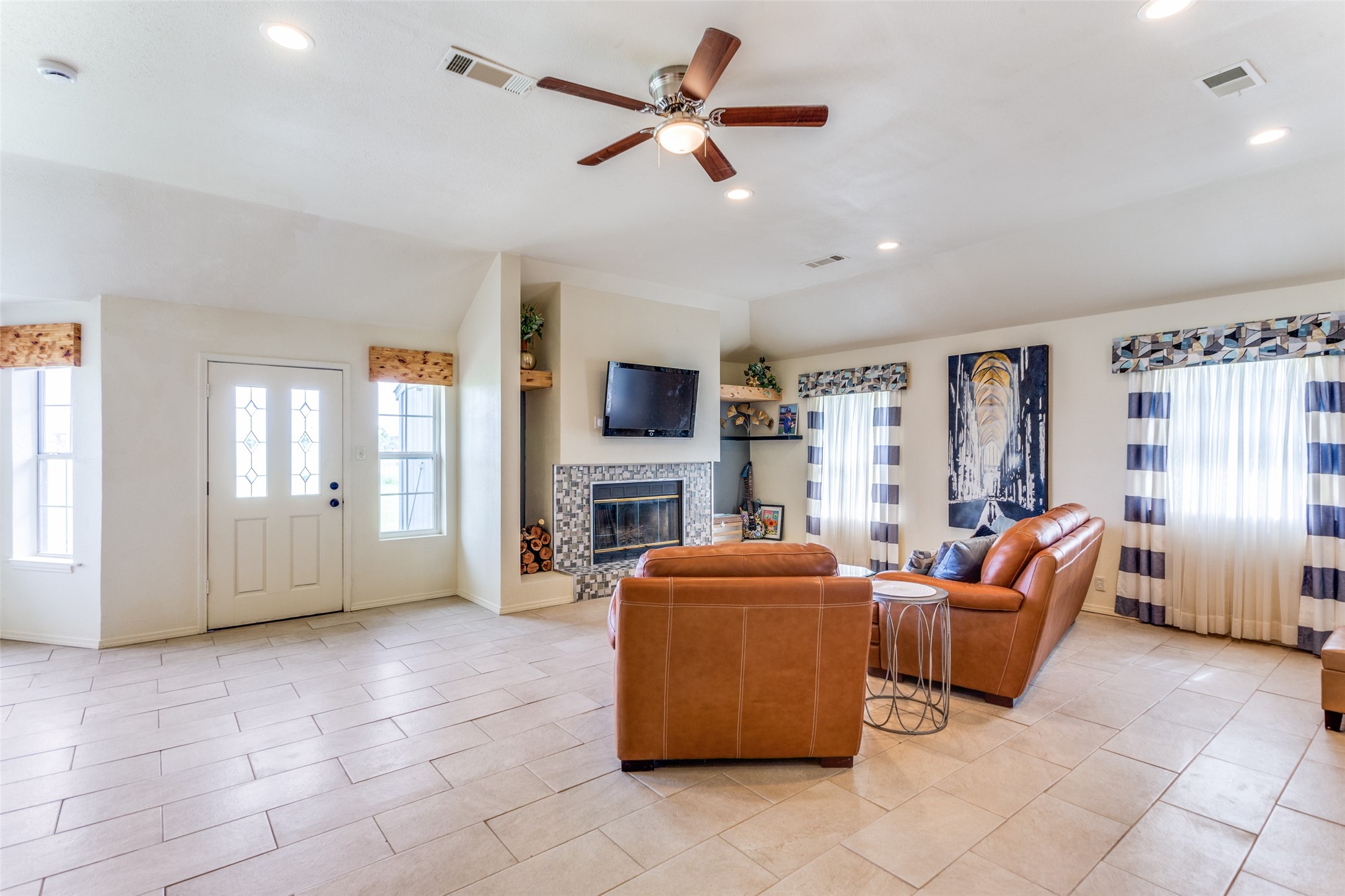 22034 Raintree, Whitney, TX, 76692