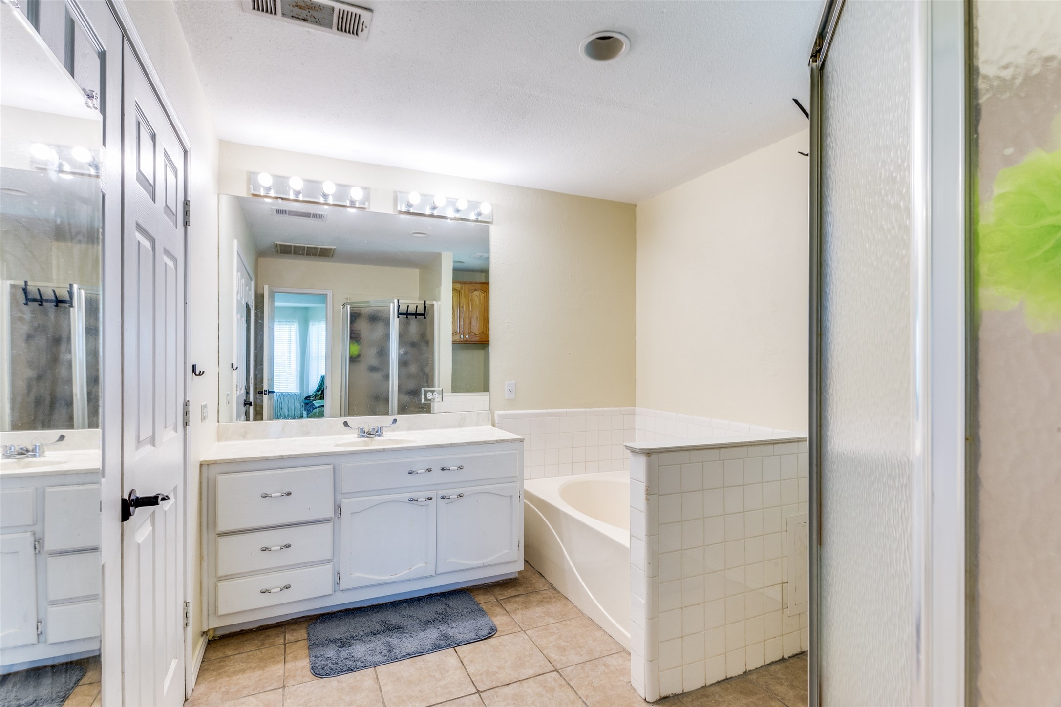 22034 Raintree, Whitney, TX, 76692