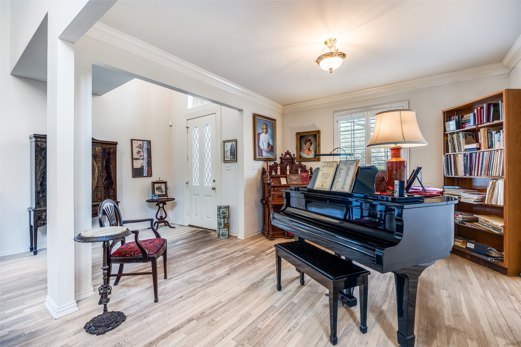 1536 Waterside Court, Dallas, TX, 75218