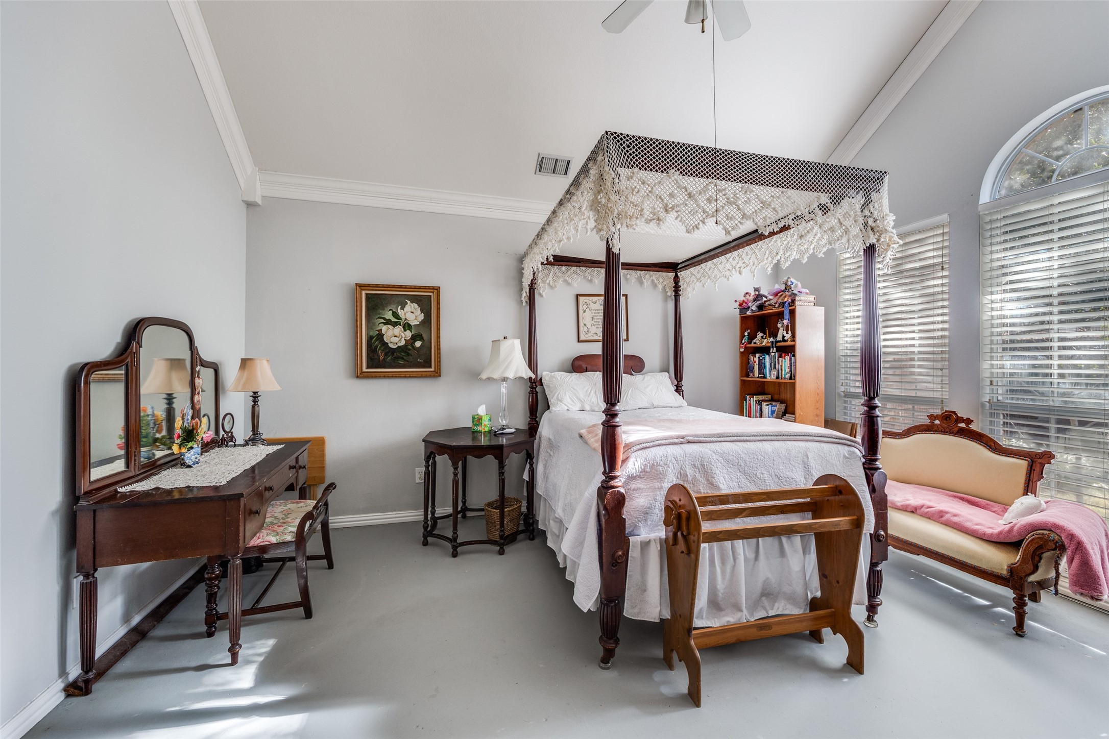 1536 Waterside Court, Dallas, TX, 75218