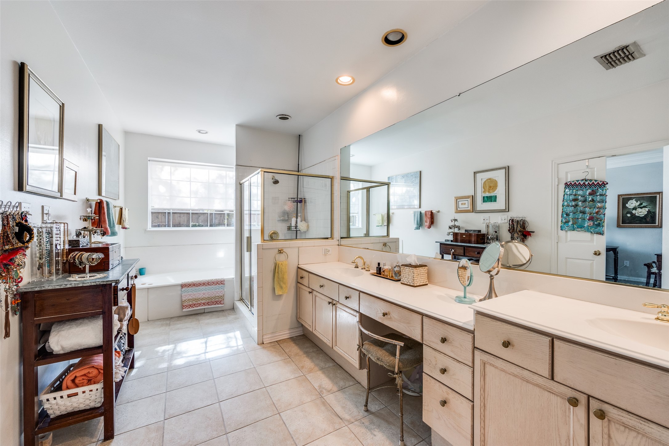 1536 Waterside Court, Dallas, TX, 75218
