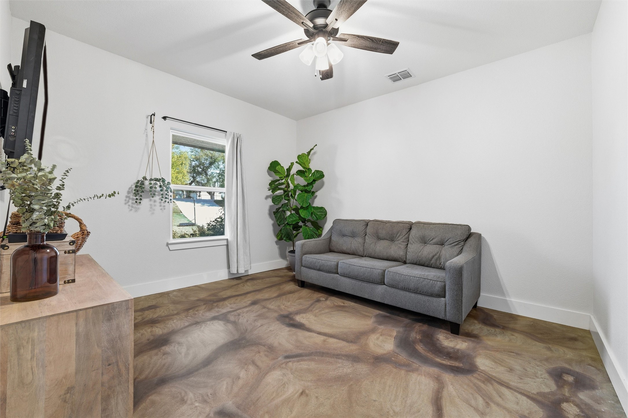 405 Advance Road, Weatherford, TX, 76088