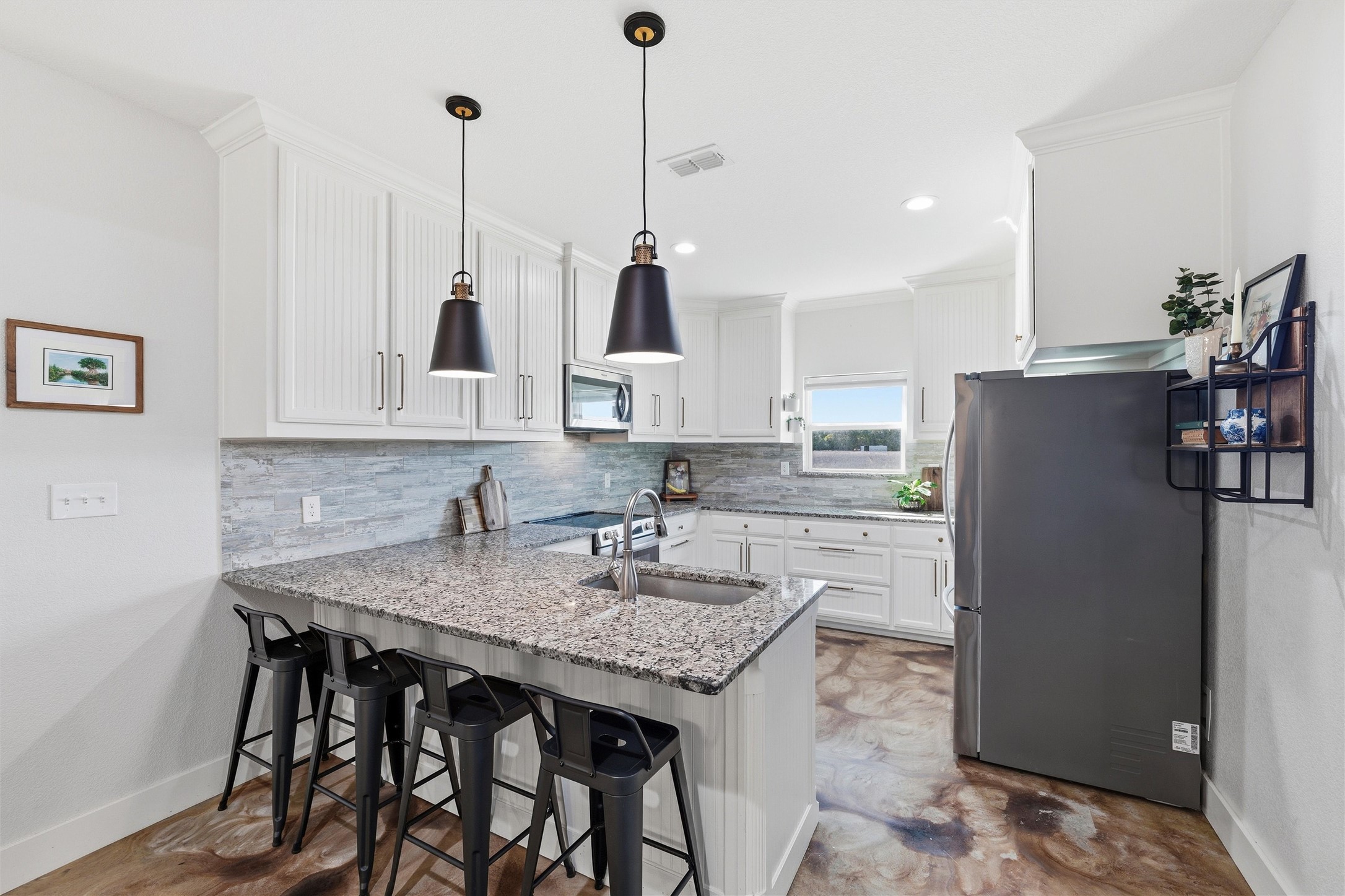 405 Advance Road, Weatherford, TX, 76088