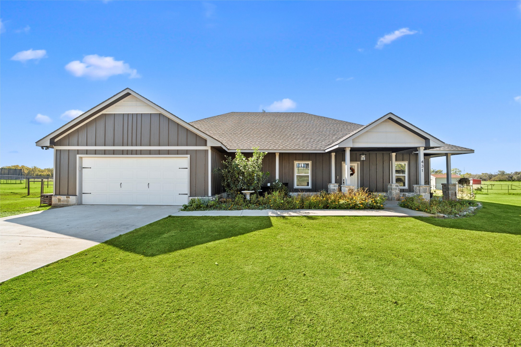 405 Advance Road, Weatherford, TX, 76088