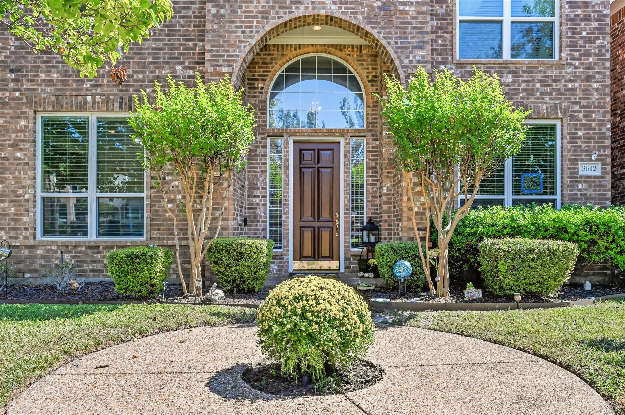 Property photo 02 of 3612 Trailview Drive, Plano, TX 75074 | MLS #21191904