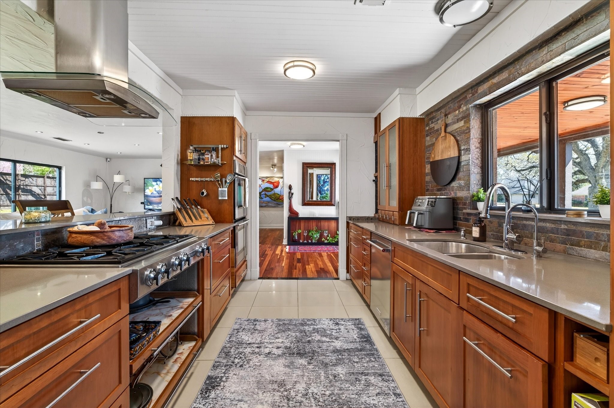 905 Lynhurst Lane, Denton, TX, 76205